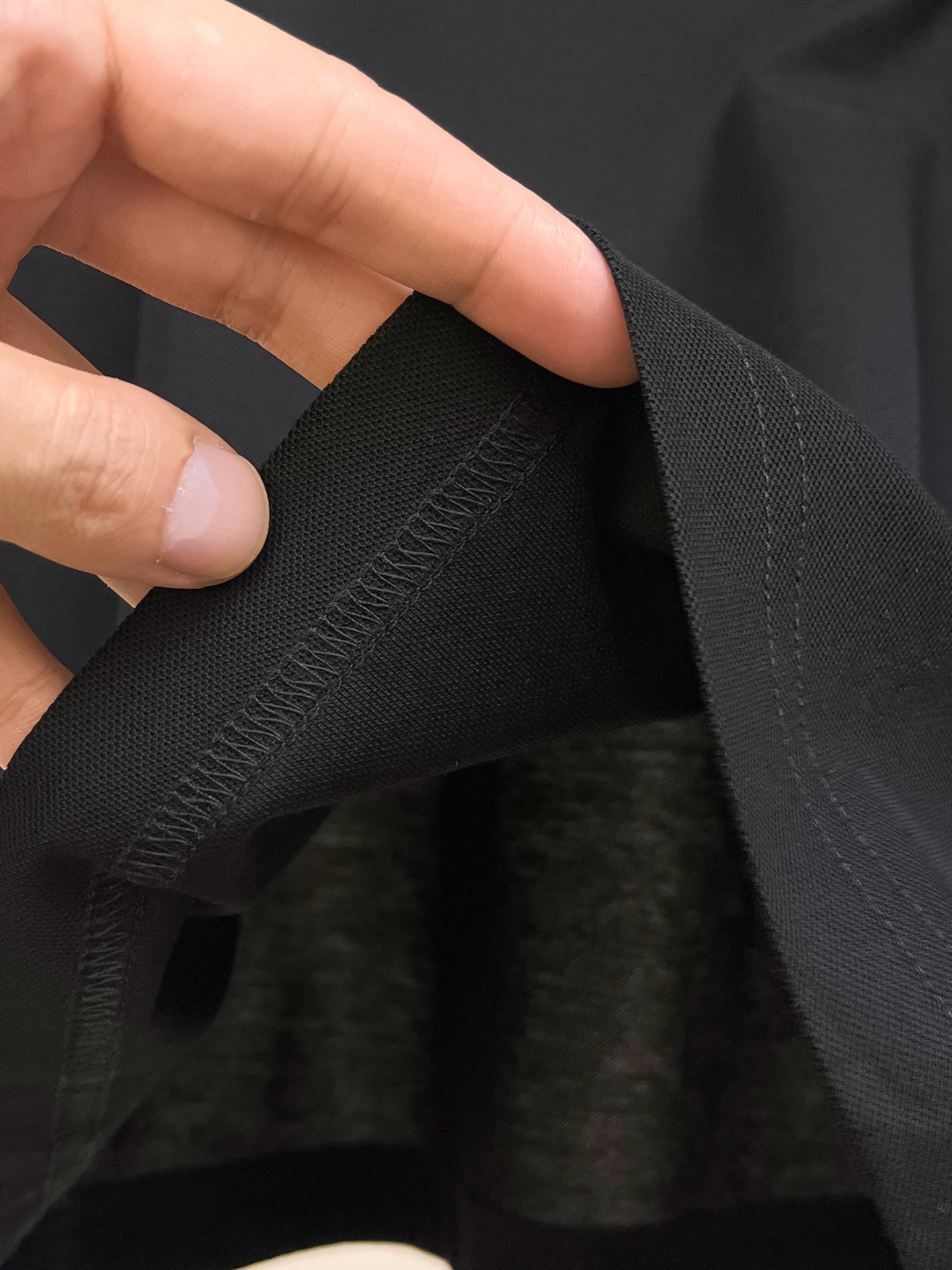  kiton 𝟏𝟎𝟎%新疆长绒棉 面料柔软舒适透气
2025 夏季 限量款短袖Polo系列
𝗦𝗜𝗭𝗘：𝗠