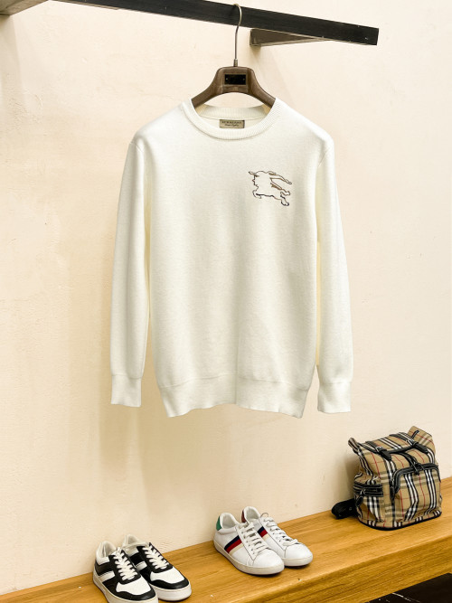 Burberry White Wool Sweater with Embroidered Equestrian Knight Design 1 Burberry White Wool Sweater with Embroidered Equestrian Knight Design