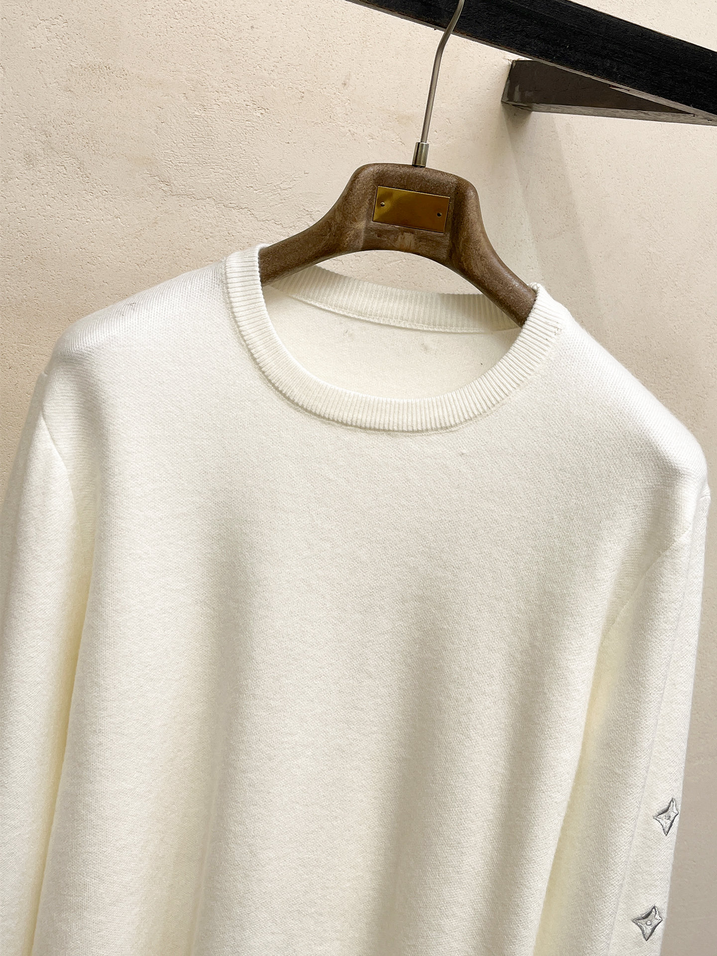Louis Vuitton White Crewneck Sweater with Monogram Sleeves (M-3XL) 3 i1756427862336 2711 0 1