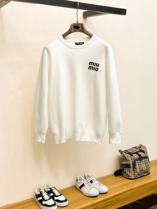 Miu Miu Round Neck Knitted Pullover Sweater, Soft and Comfortable 23 Miu Miu Round Neck Knitted Pullover Sweater, Soft and Comfortable