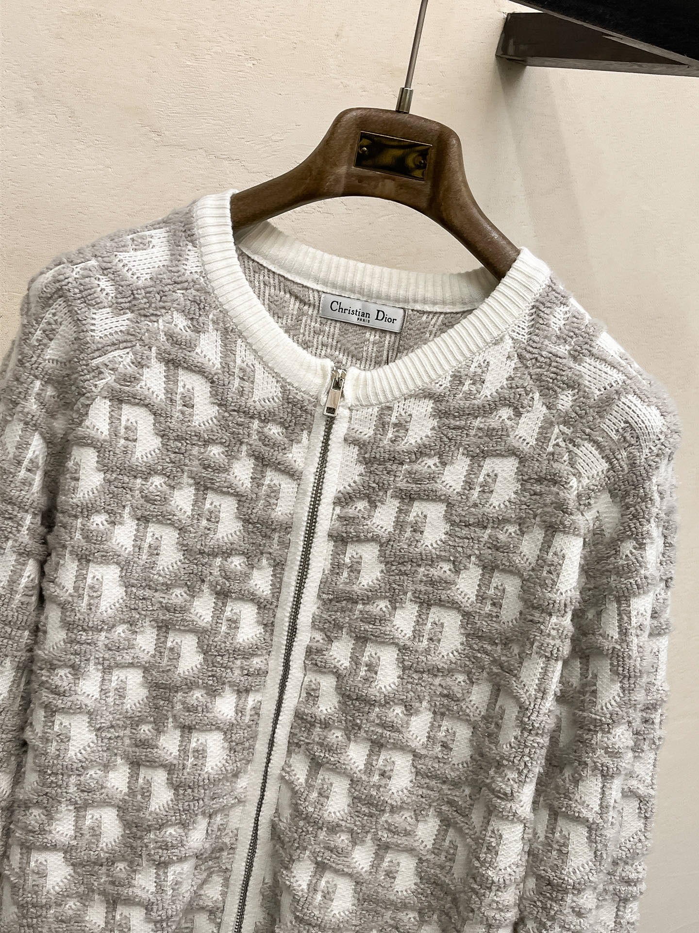 Dior 25SS Jacquard Knit Zip-Up Cardigan Jacket - Modern & Stylish 3 i1756428077596 1850 0 1
