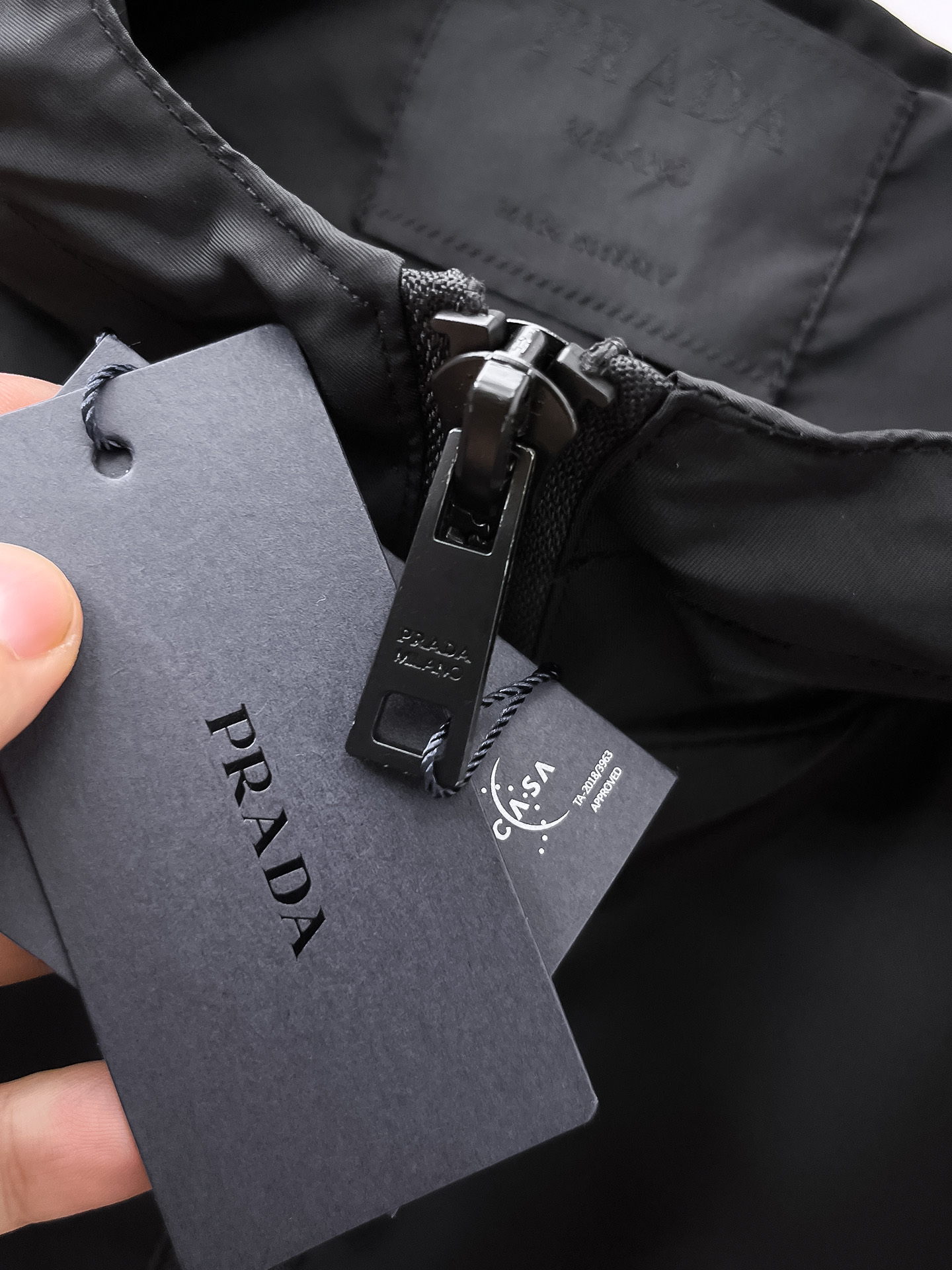 Prada 2025 Full-Logo Zip-Up Jacket: Crafted with Premium Materials 5 i1756948947152 4829 0 3