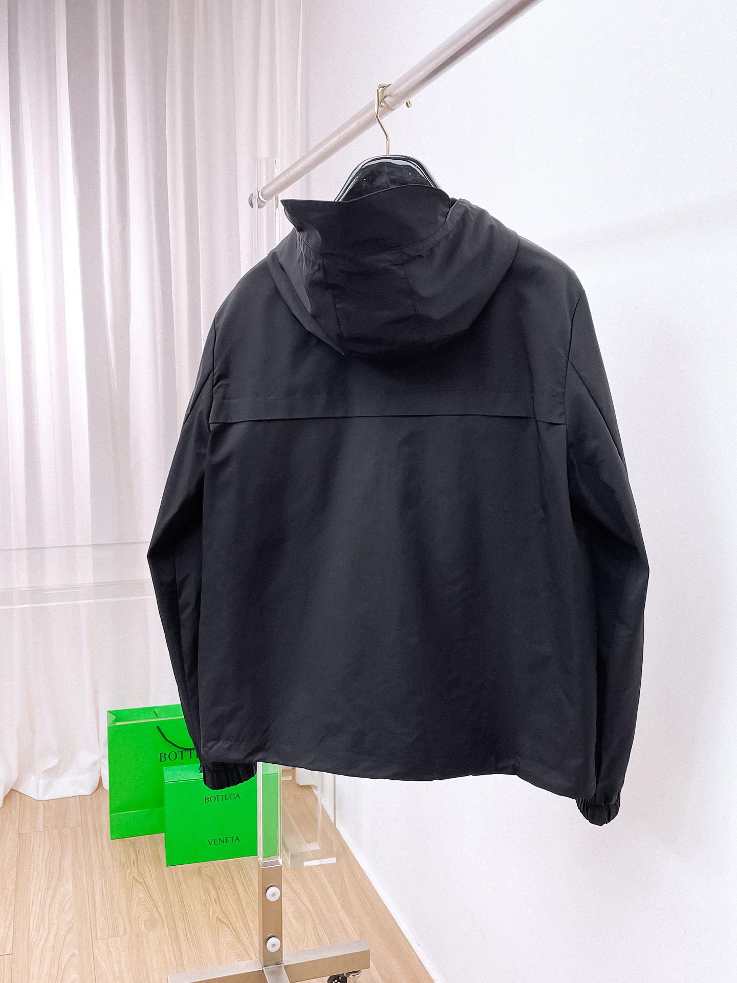 Prada 2025 Full-Logo Zip-Up Jacket: Crafted with Premium Materials 11 i1756948947285 2331 0 9