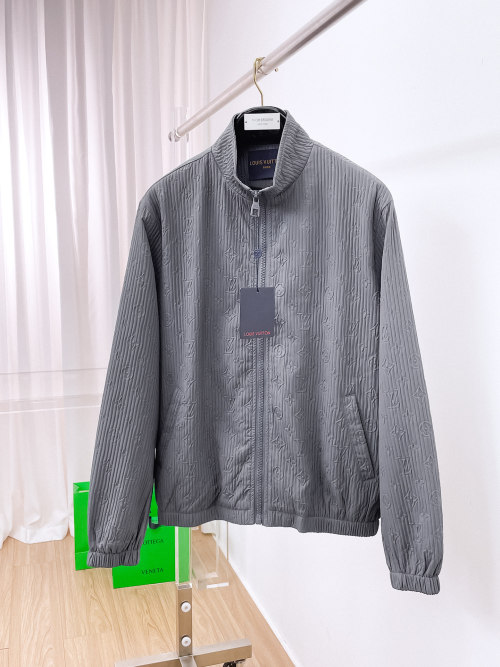 Louis Vuitton 2025 Autumn Winter Jacket, Full Monogram Zip-Up Coat 1 Louis Vuitton 2025 Autumn Winter Jacket, Full Monogram Zip-Up Coat