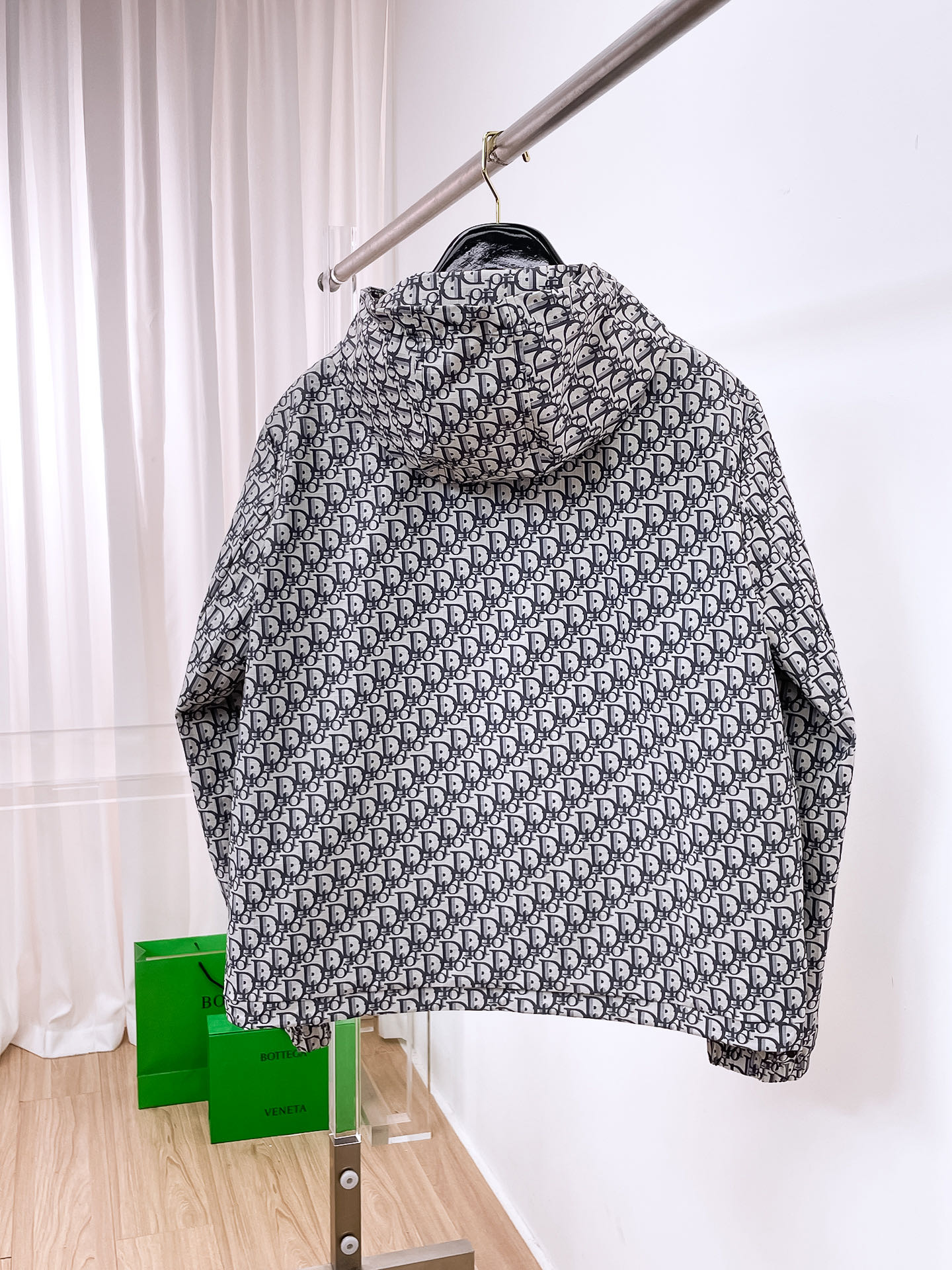 Dior 2025 Fall/Winter Jacket with All-Over Logo Print and Zipper Details 10 i1756949079472 9133 0 9