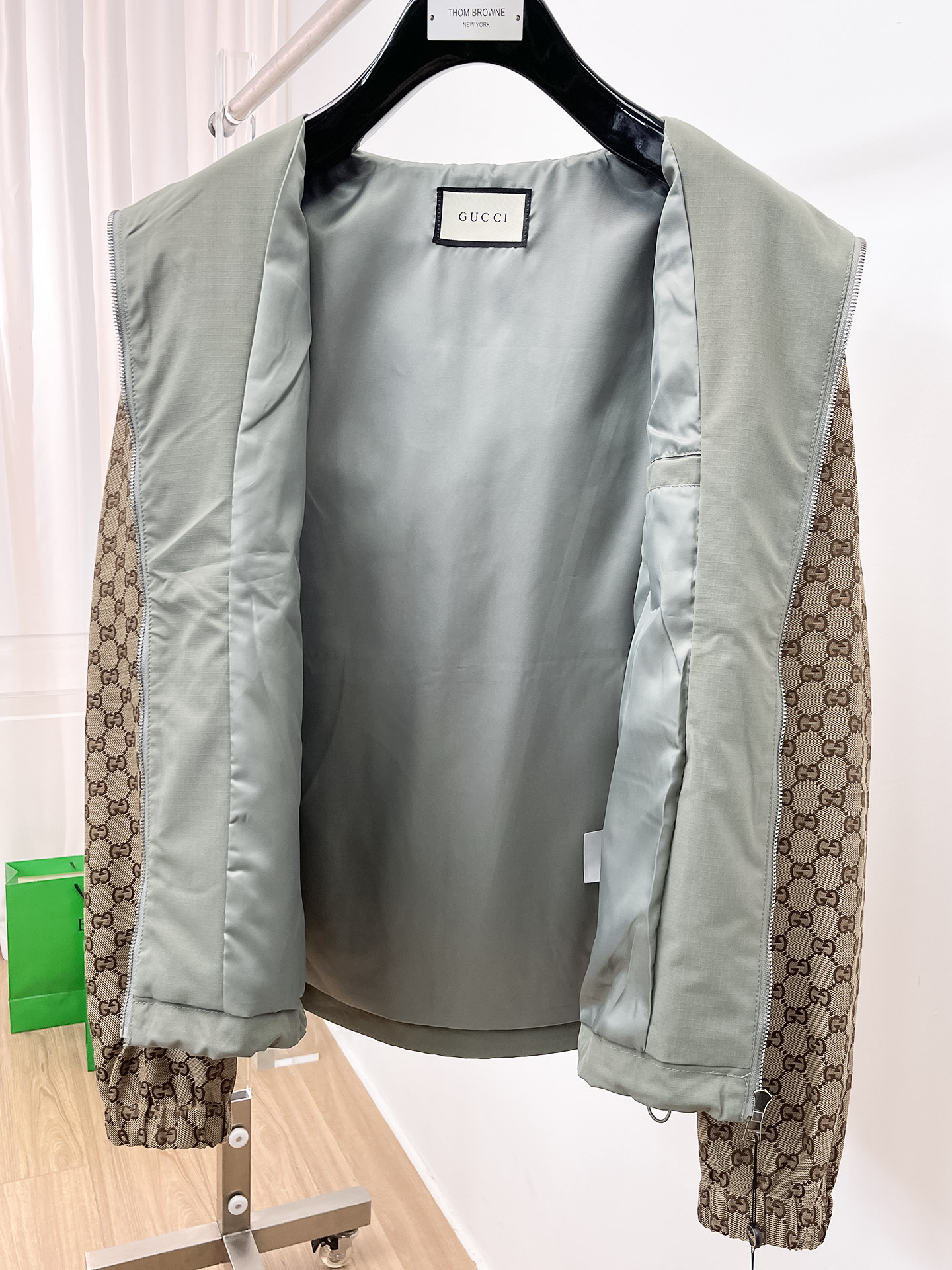 Gucci 2025 Fall/Winter Jacket - Full Logo Print, Original Design, Premium Fabric 8 i1756949219524 8124 0 6