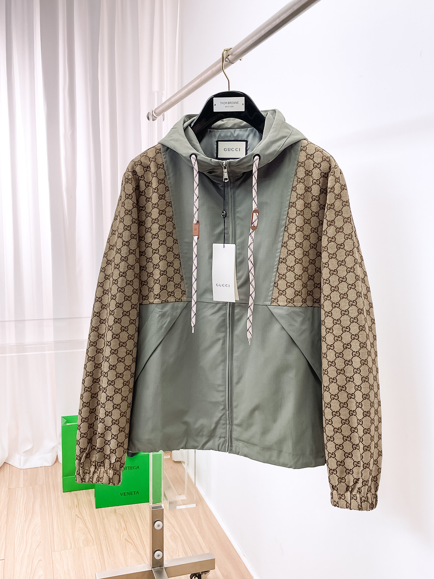 Gucci 2025 Fall/Winter Jacket - Full Logo Print, Original Design, Premium Fabric 2 i1756949219533 4377 0 0