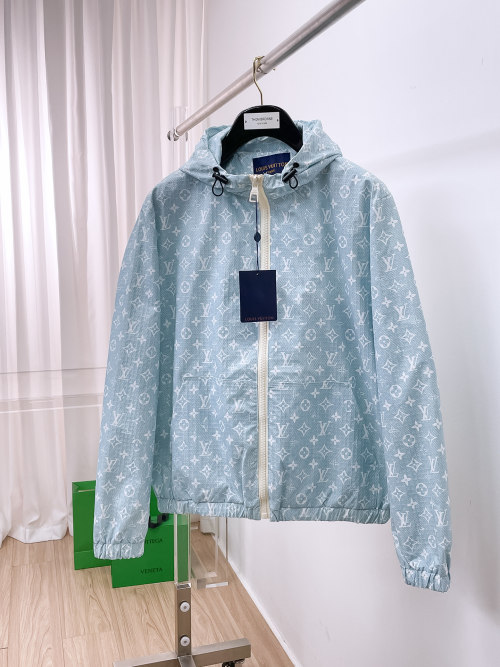 Louis Vuitton 2025 Fall/Winter Monogram Print Zip-Up Hooded Jacket 1 Louis Vuitton 2025 Fall/Winter Monogram Print Zip-Up Hooded Jacket