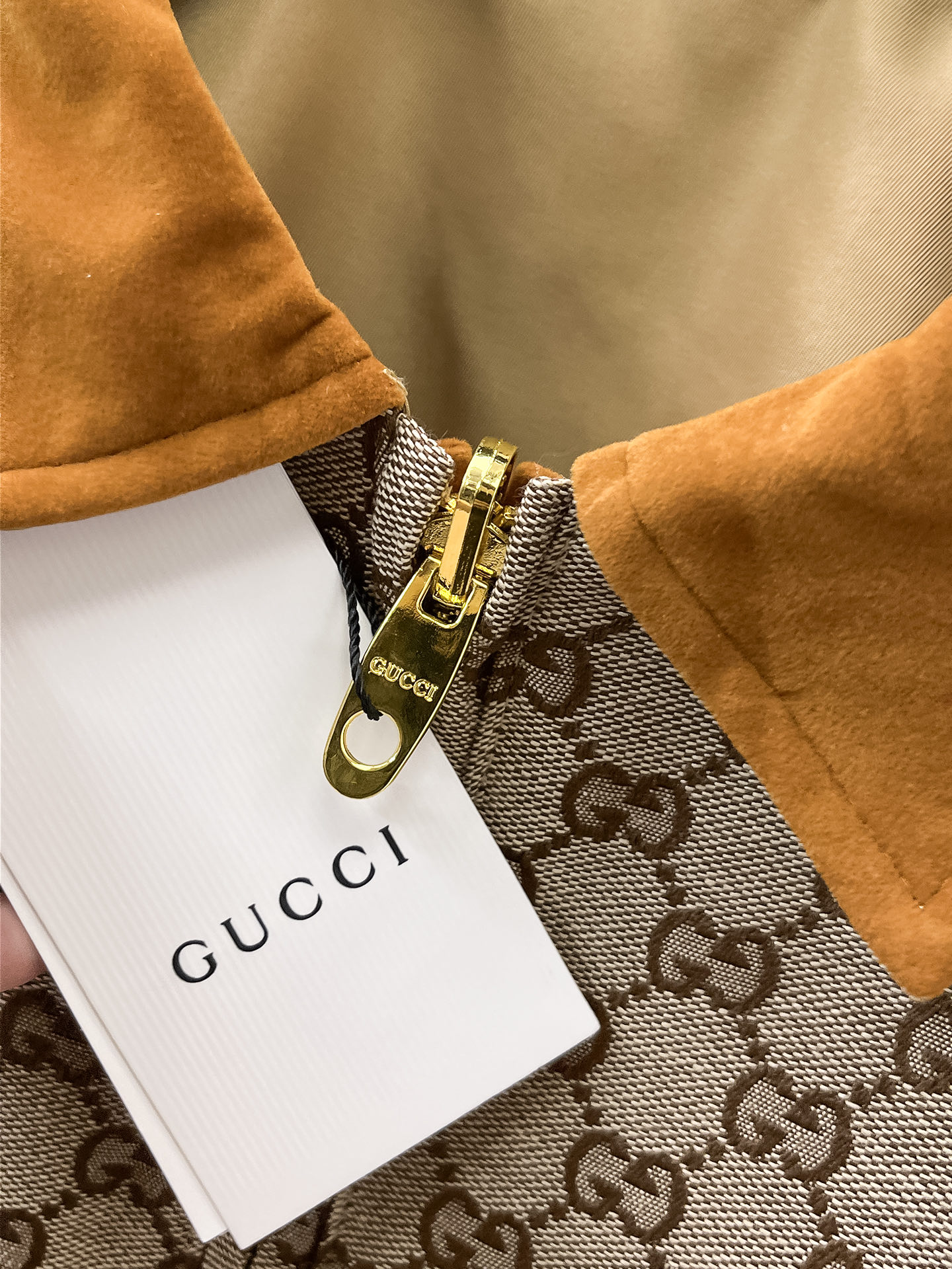 Gucci 2025 Fall/Winter Jacket, Top Quality, Full Logo Print, Metal Zipper 4 i1756949351052 681 0 2