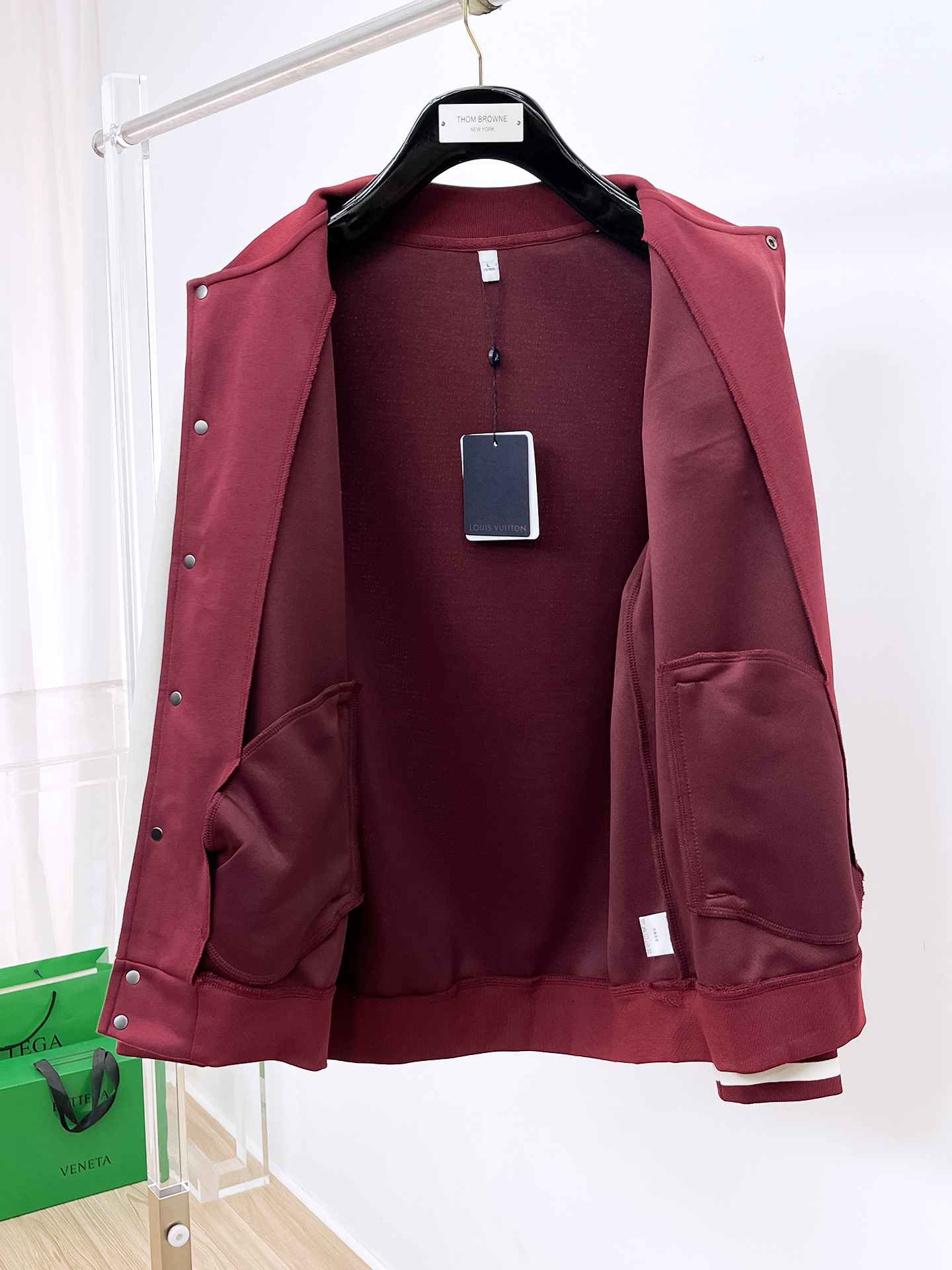 PLV 25ss早秋【新品】夹克外套爆款 秋冬专柜新款休闲时尚夹克外套！超前卫设计风格 细腻舒适 穿着非