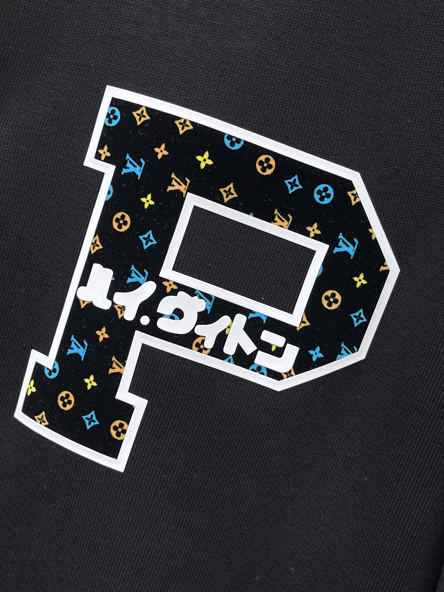 PLV 25ss早秋【新品】夹克外套爆款 秋冬专柜新款休闲时尚夹克外套！超前卫设计风格 细腻舒适 穿着非