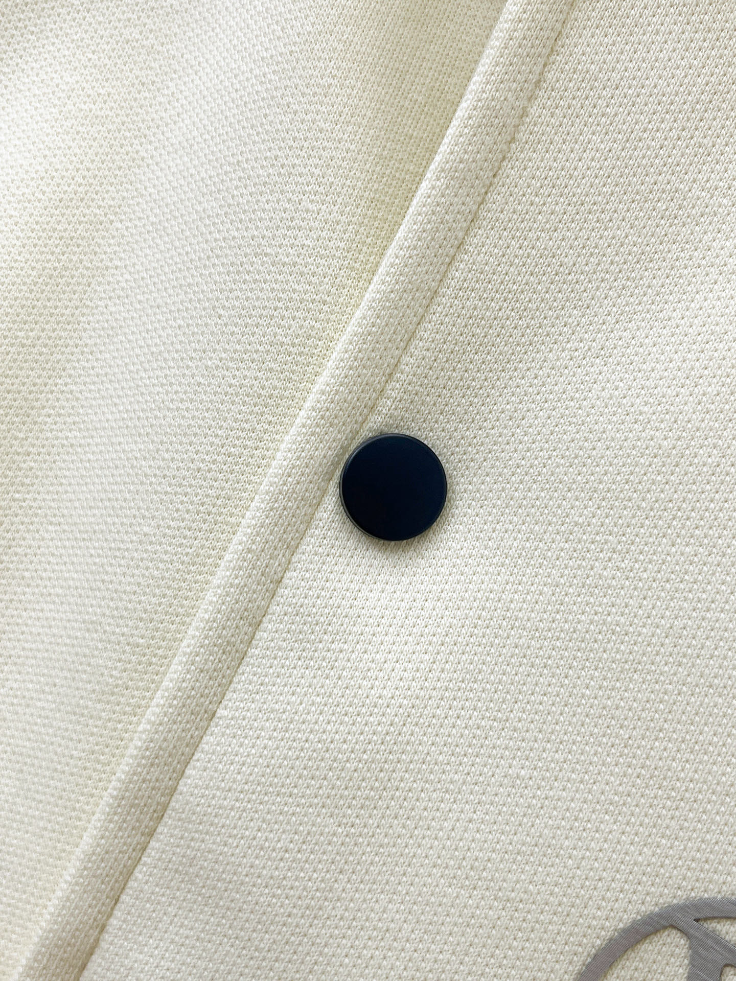 PLV 25ss早秋【新品】夹克外套爆款 秋冬专柜新款休闲时尚夹克外套！超前卫设计风格 细腻舒适 穿着非