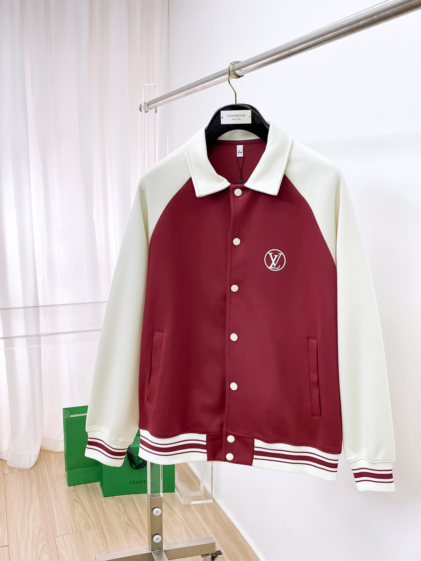 PLV 25ss早秋【新品】夹克外套爆款 秋冬专柜新款休闲时尚夹克外套！超前卫设计风格 细腻舒适 穿着非