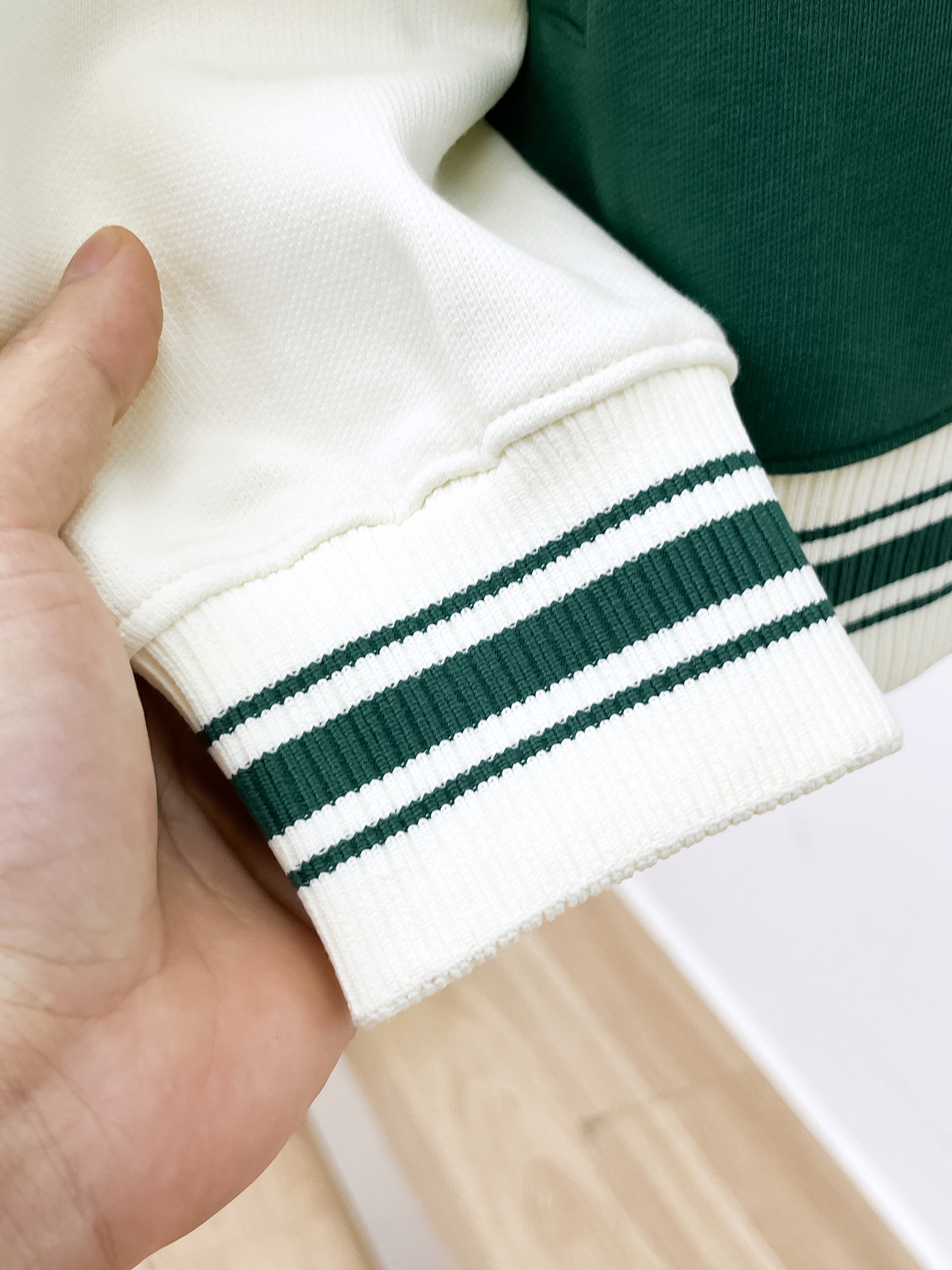 PLV 25ss早秋【新品】夹克外套爆款 秋冬专柜新款休闲时尚夹克外套！超前卫设计风格 细腻舒适 穿着非