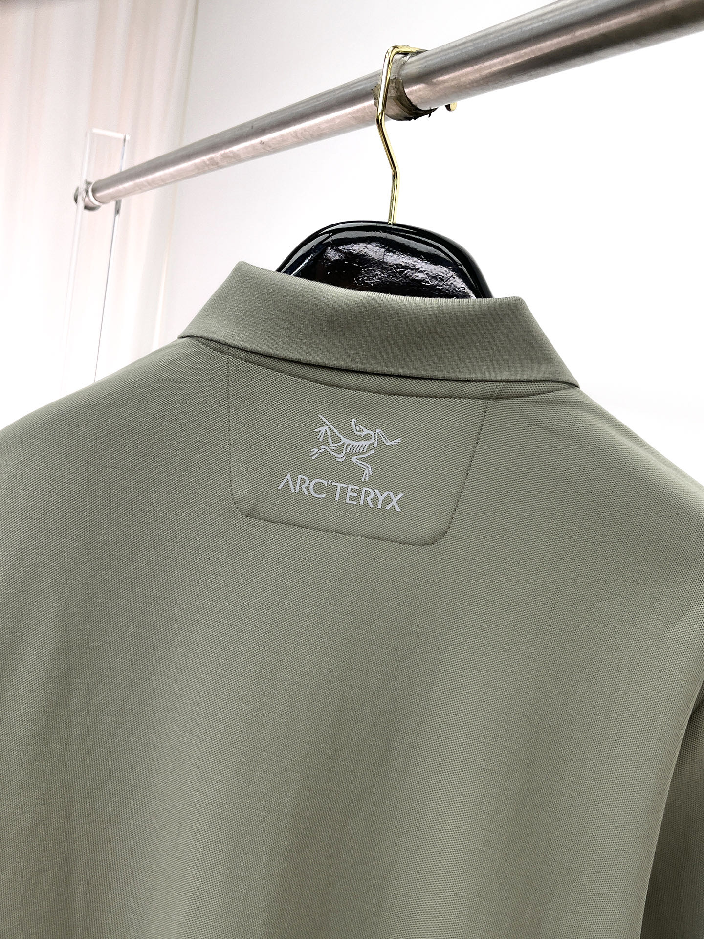 P始祖鸟 25ss早秋【新品】圆领打底衫单穿卫衣爆款 超前卫设计风格 细腻舒适 穿着非常轻便不易起皱。多