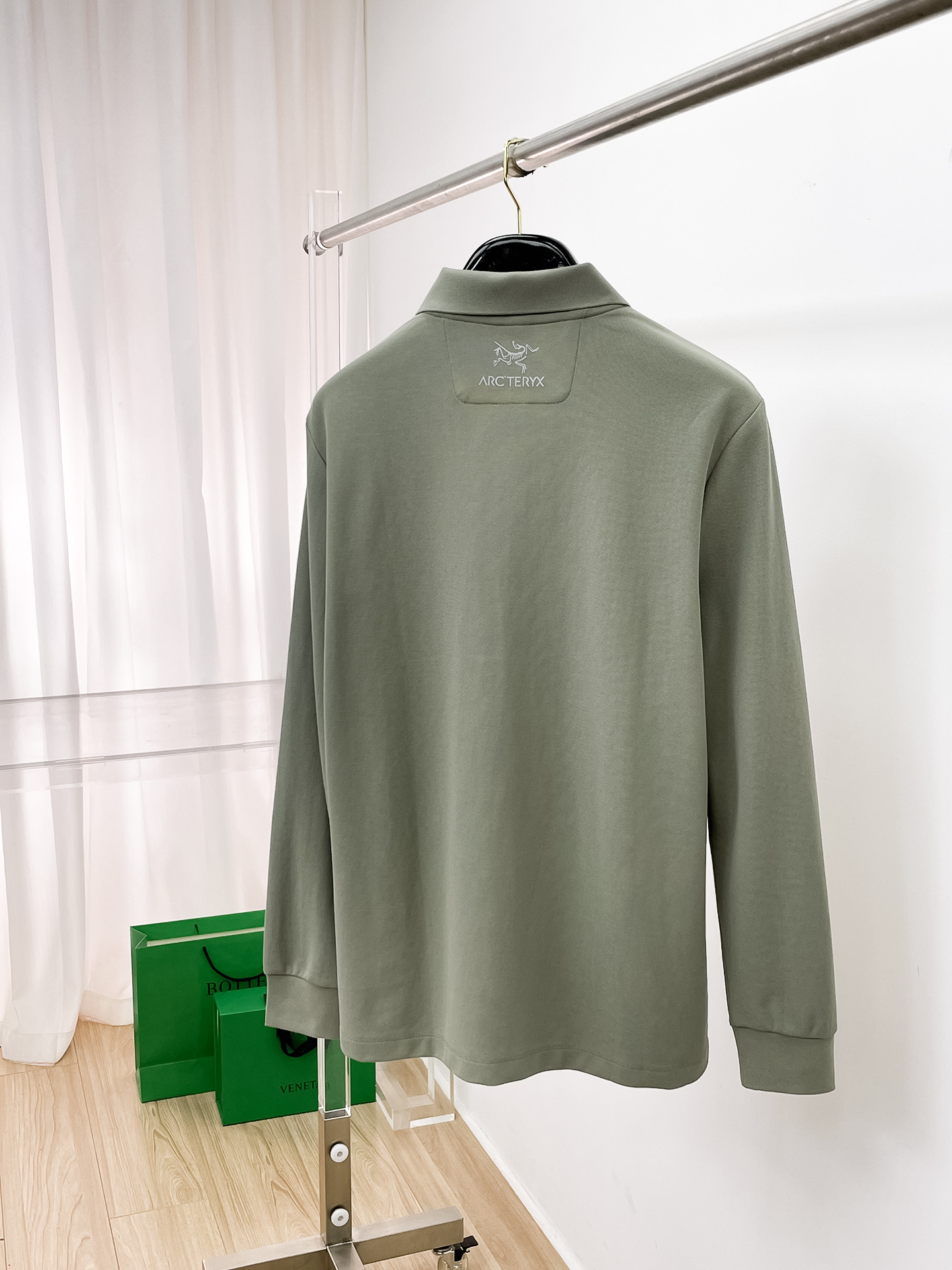 P始祖鸟 25ss早秋【新品】圆领打底衫单穿卫衣爆款 超前卫设计风格 细腻舒适 穿着非常轻便不易起皱。多