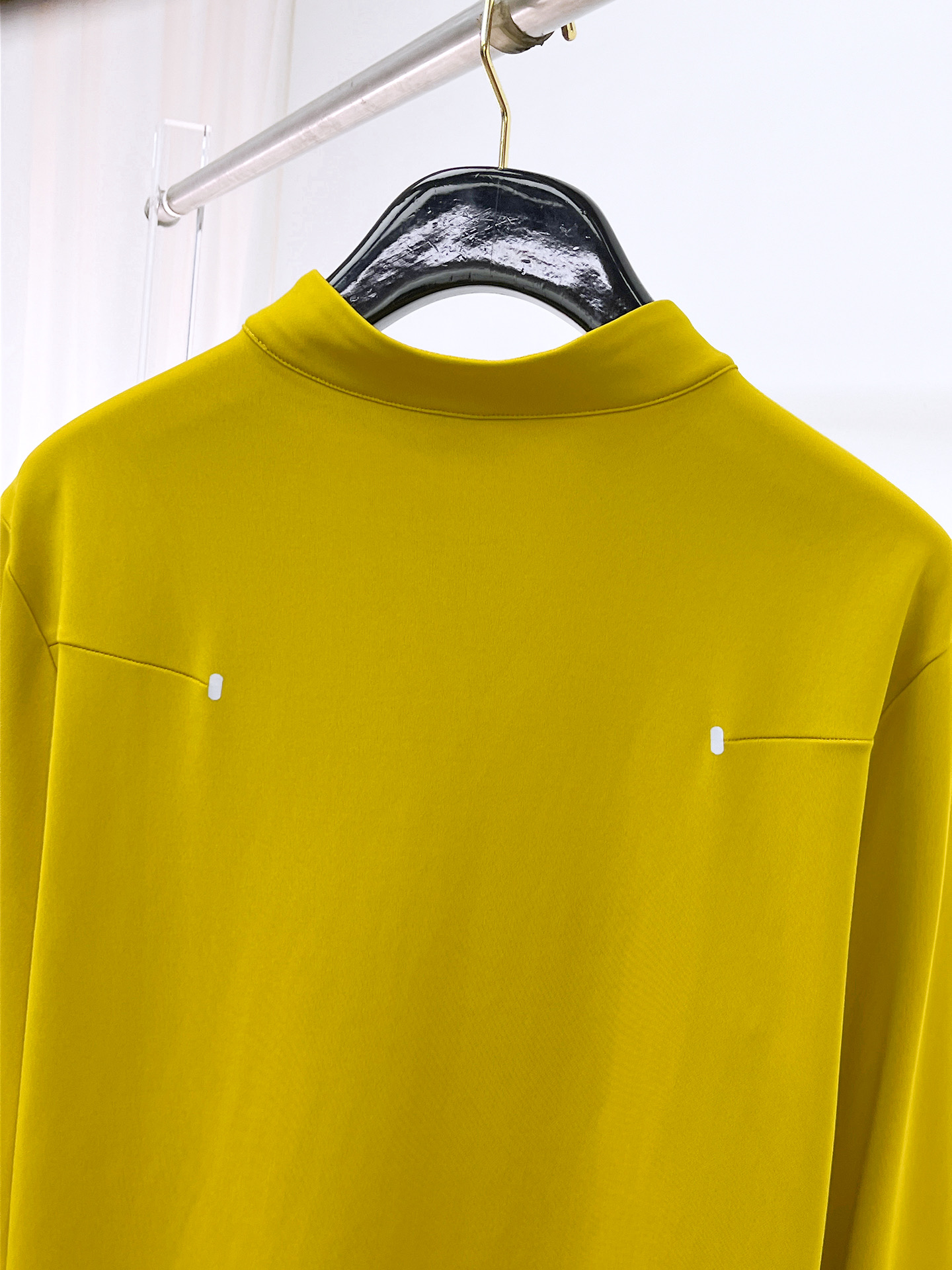 PALO 25ss早秋【新品】圆领打底衫单穿卫衣爆款 超前卫设计风格 细腻舒适 穿着非常轻便不易起皱。多