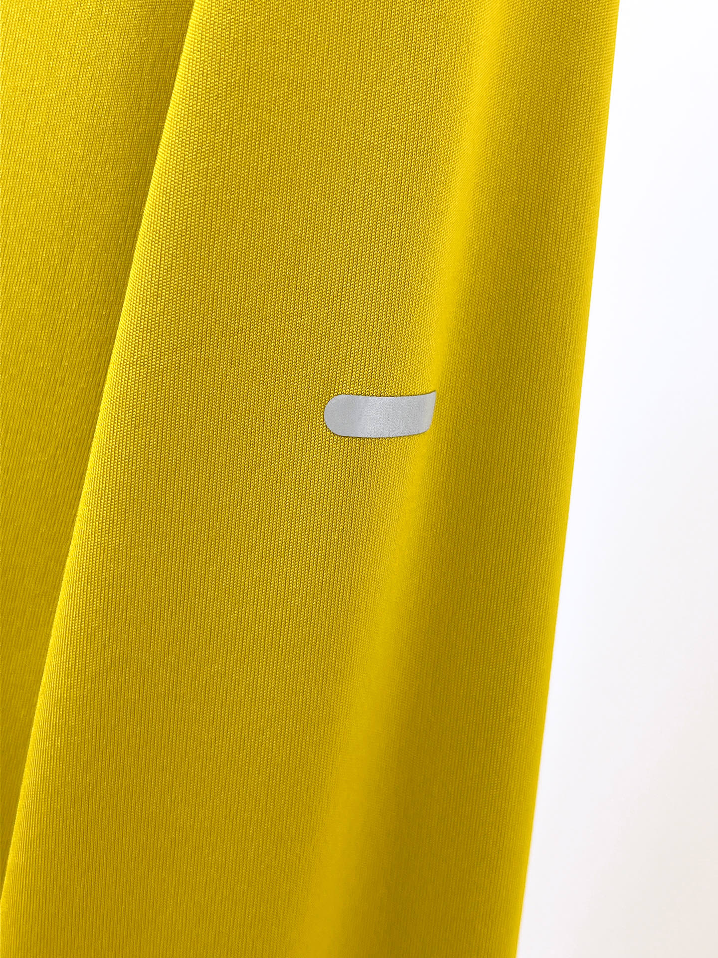 PALO 25ss早秋【新品】圆领打底衫单穿卫衣爆款 超前卫设计风格 细腻舒适 穿着非常轻便不易起皱。多