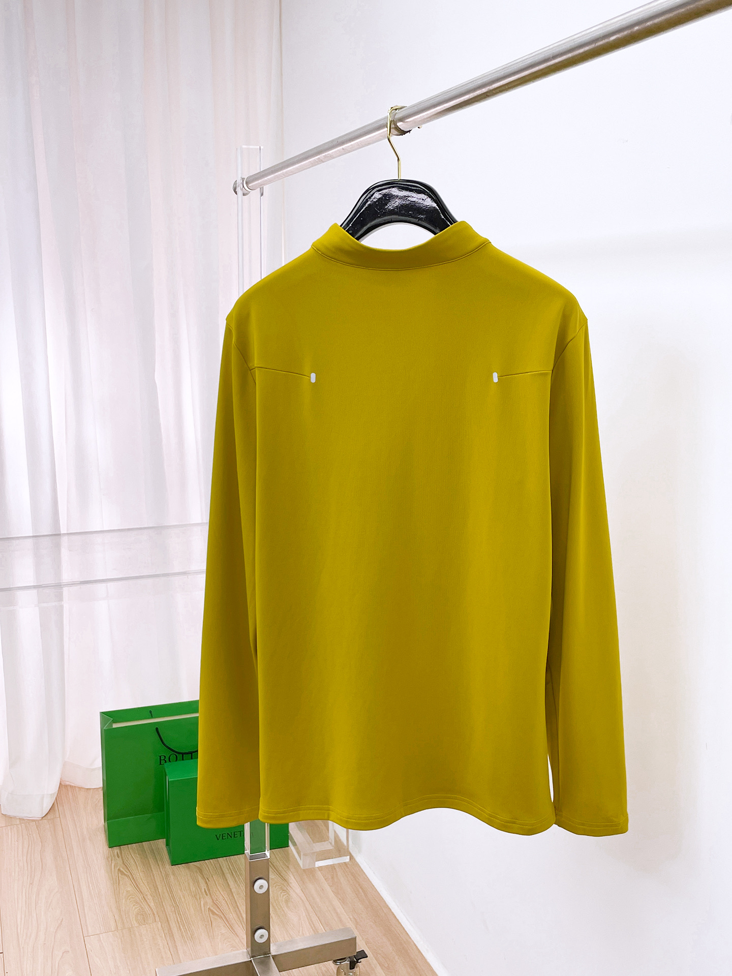 PALO 25ss早秋【新品】圆领打底衫单穿卫衣爆款 超前卫设计风格 细腻舒适 穿着非常轻便不易起皱。多