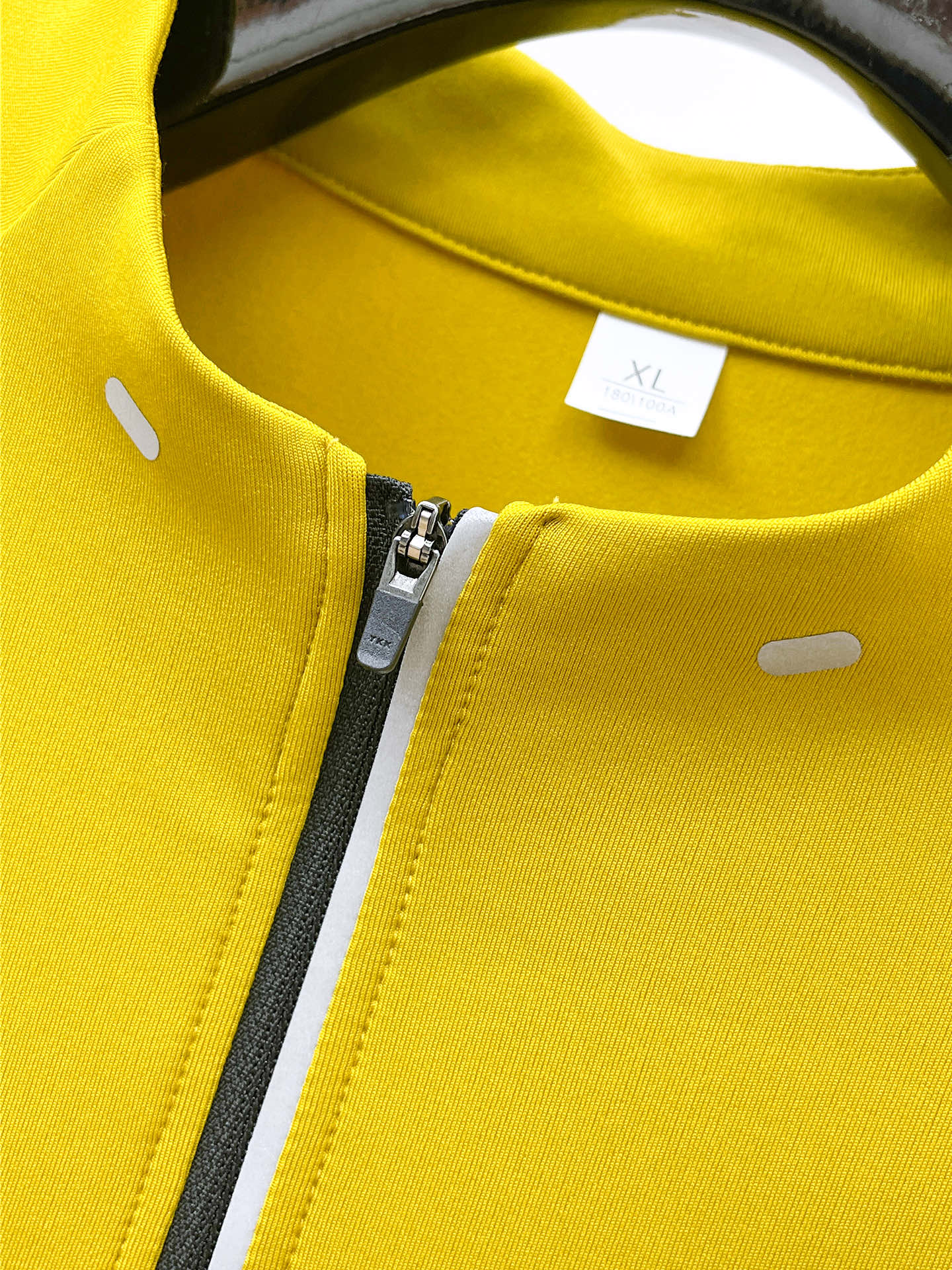 PALO 25ss早秋【新品】圆领打底衫单穿卫衣爆款 超前卫设计风格 细腻舒适 穿着非常轻便不易起皱。多