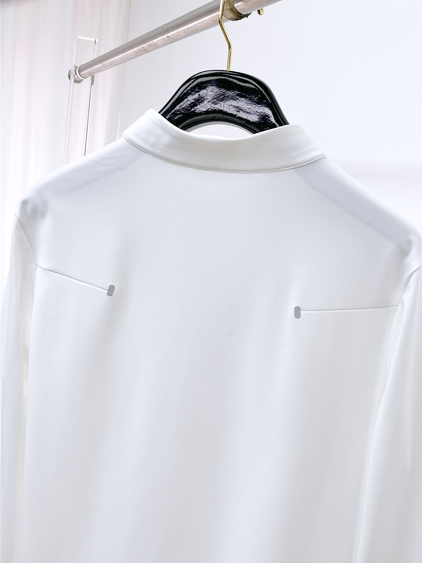 PALO 25ss早秋【新品】圆领打底衫单穿卫衣爆款 超前卫设计风格 细腻舒适 穿着非常轻便不易起皱。多