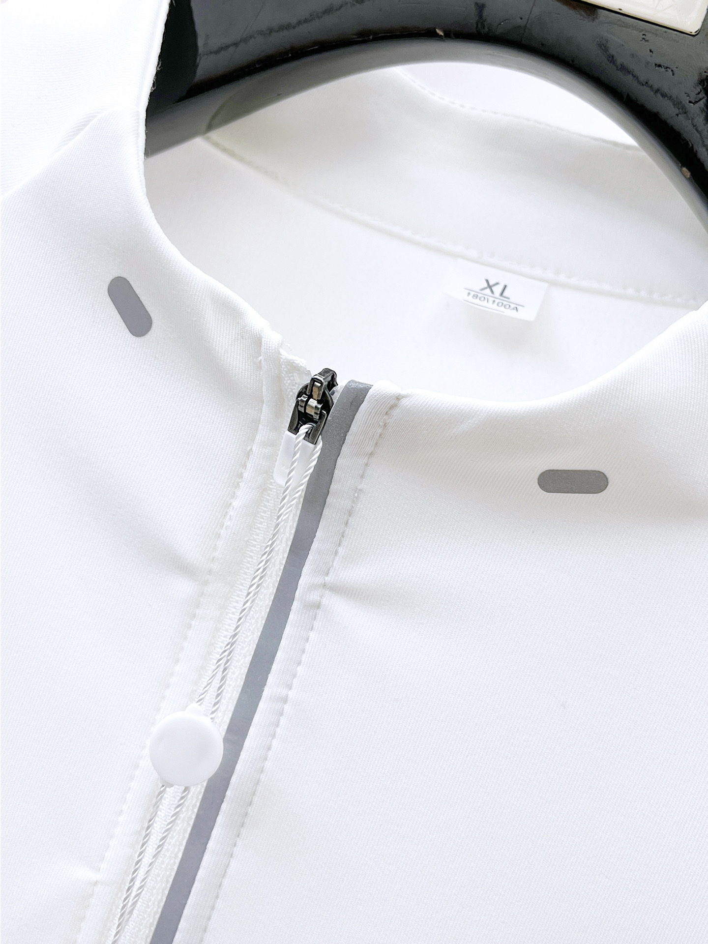 PALO 25ss早秋【新品】圆领打底衫单穿卫衣爆款 超前卫设计风格 细腻舒适 穿着非常轻便不易起皱。多