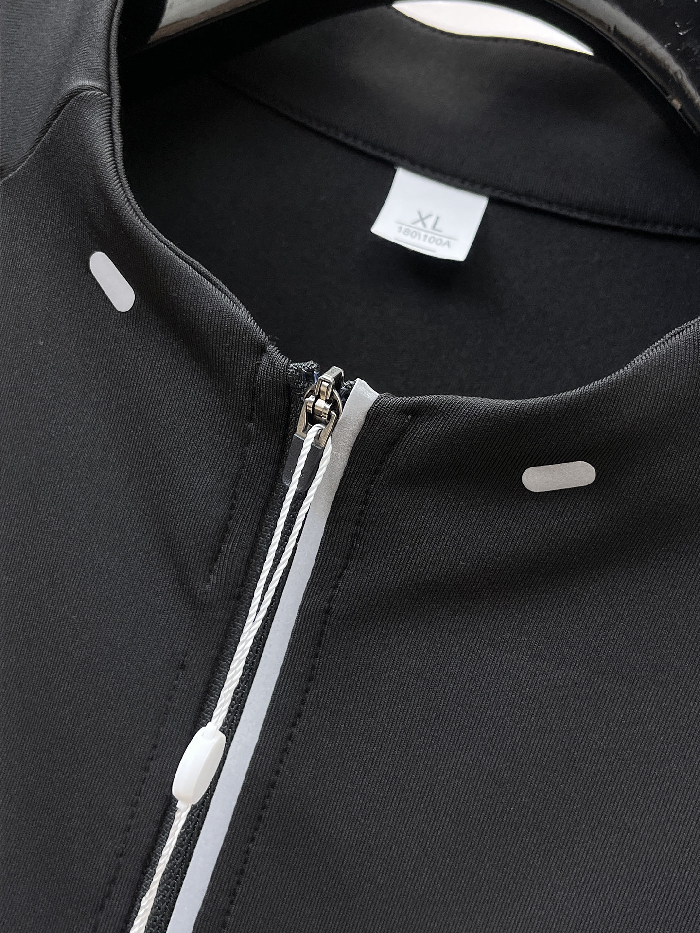 PALO 25ss早秋【新品】圆领打底衫单穿卫衣爆款 超前卫设计风格 细腻舒适 穿着非常轻便不易起皱。多