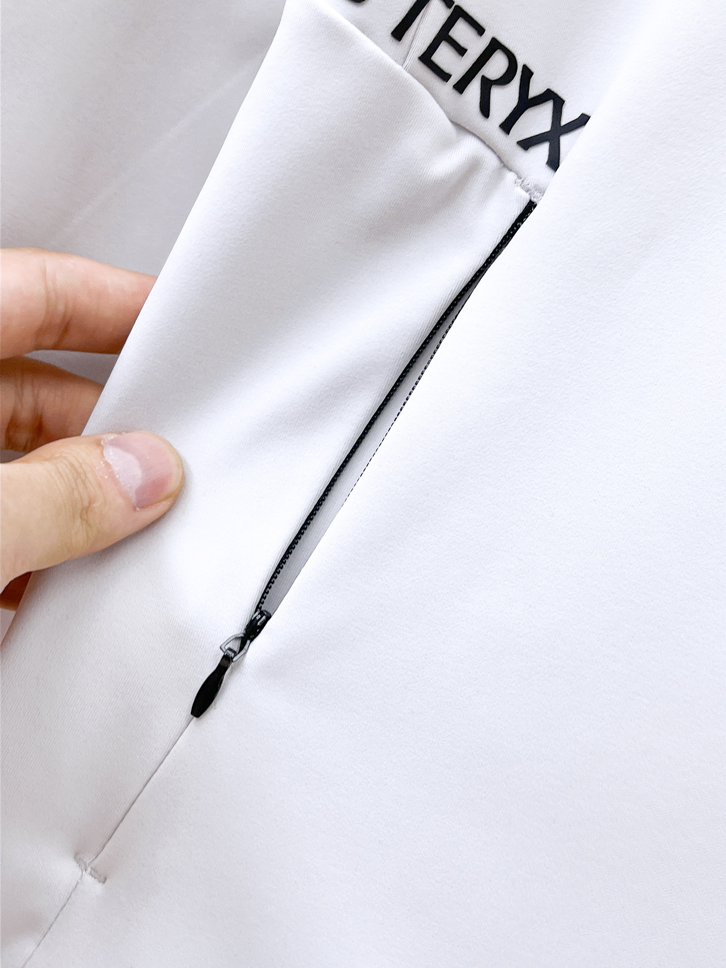 P始祖鸟 25ss早秋【新品】风衣夹克外套爆款 秋冬专柜新款休闲时尚夹克外套！超前卫设计风格 细腻舒适 