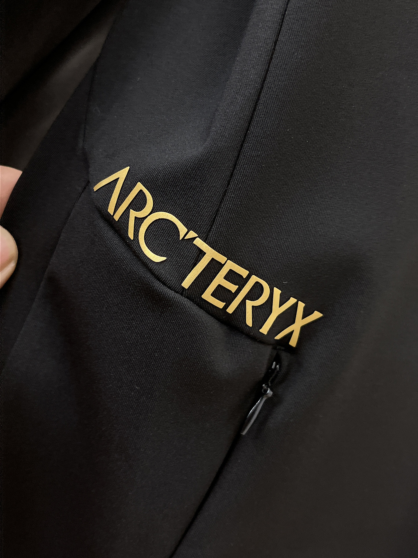 P始祖鸟 25ss早秋【新品】风衣夹克外套爆款 秋冬专柜新款休闲时尚夹克外套！超前卫设计风格 细腻舒适 