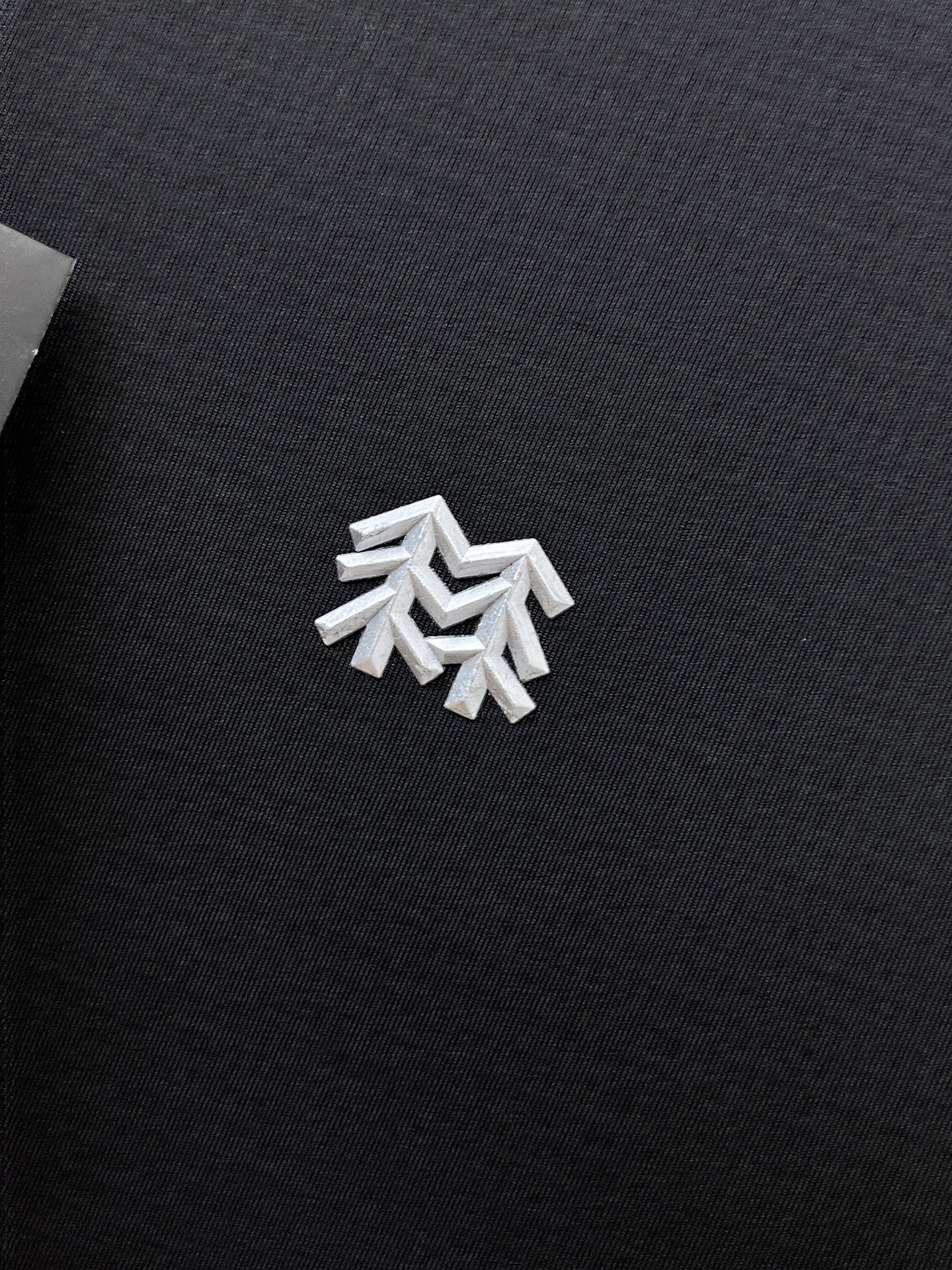 P科隆 25ss早秋【新品】圆领打底衫单穿卫衣爆款 超前卫设计风格 细腻舒适 穿着非常轻便不易起皱。多重