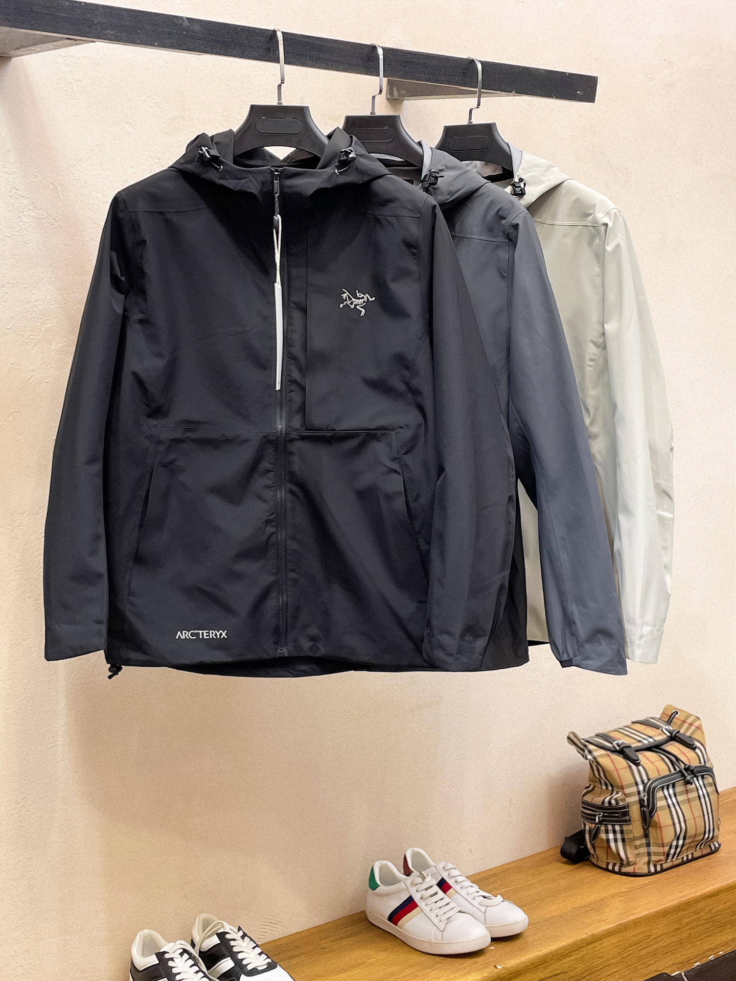 新品 始祖鸟 25ss新款轻薄硬壳冲锋衣百搭户外男女同款🔥采用原厂GORE-TEX科技面料细节辅料全部同