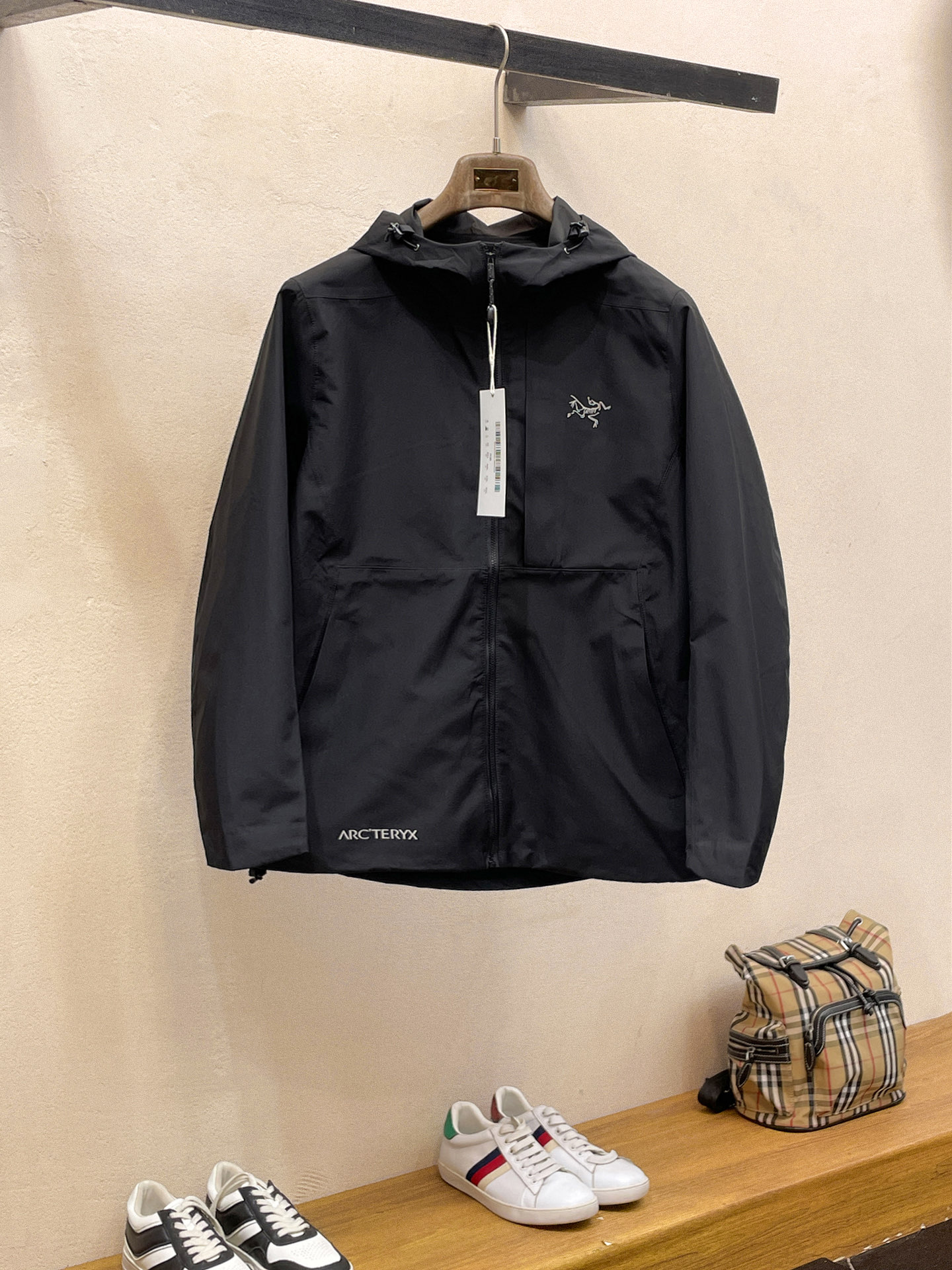 新品 始祖鸟 25ss新款轻薄硬壳冲锋衣百搭户外男女同款🔥采用原厂GORE-TEX科技面料细节辅料全部同