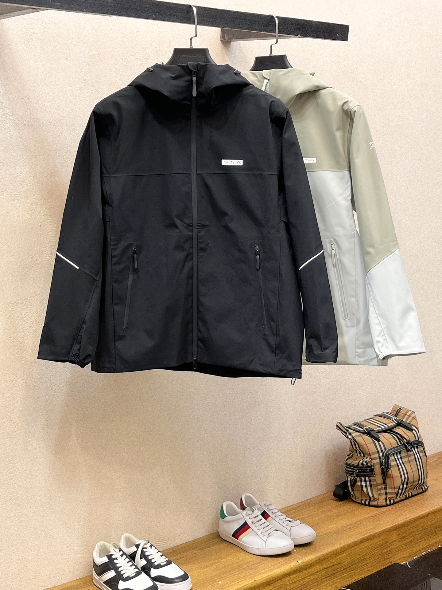 新品 始祖鸟 25ss新款轻薄硬壳冲锋衣百搭户外男女同款🔥采用原厂GORE-TEX科技面料细节辅料全部同