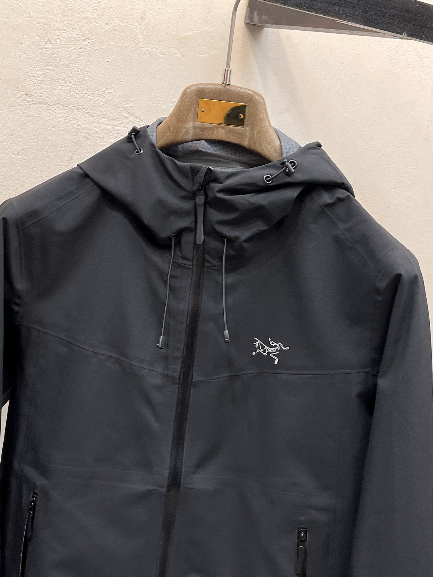 新品 始祖鸟 25ss新款轻薄硬壳冲锋衣百搭户外男女同款🔥采用原厂GORE-TEX科技面料细节辅料全部同