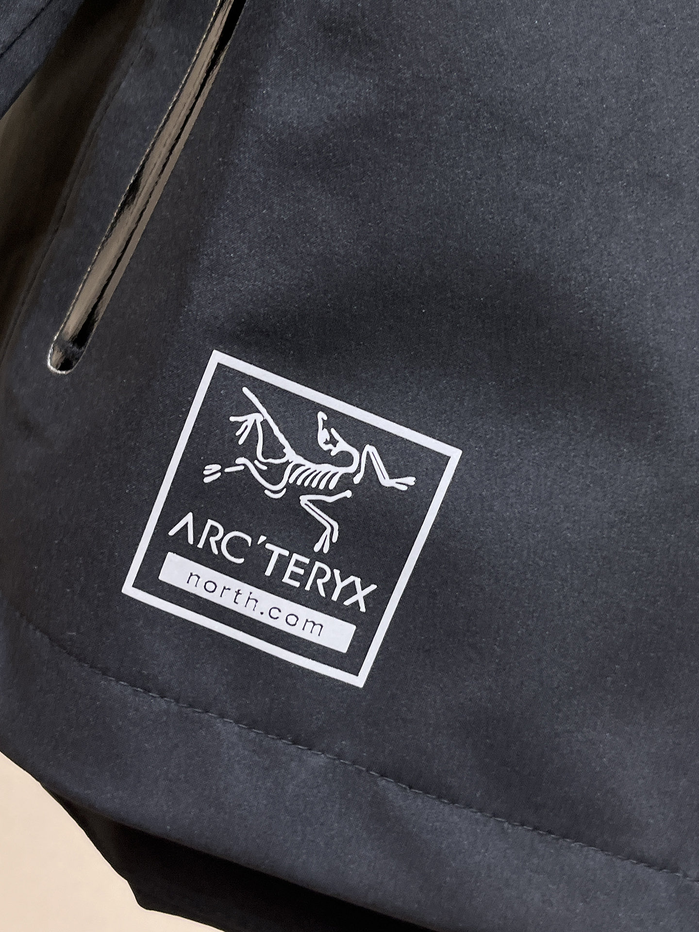 新品 始祖鸟 25ss新款轻薄硬壳冲锋衣百搭户外男女同款🔥采用原厂GORE-TEX科技面料细节辅料全部同