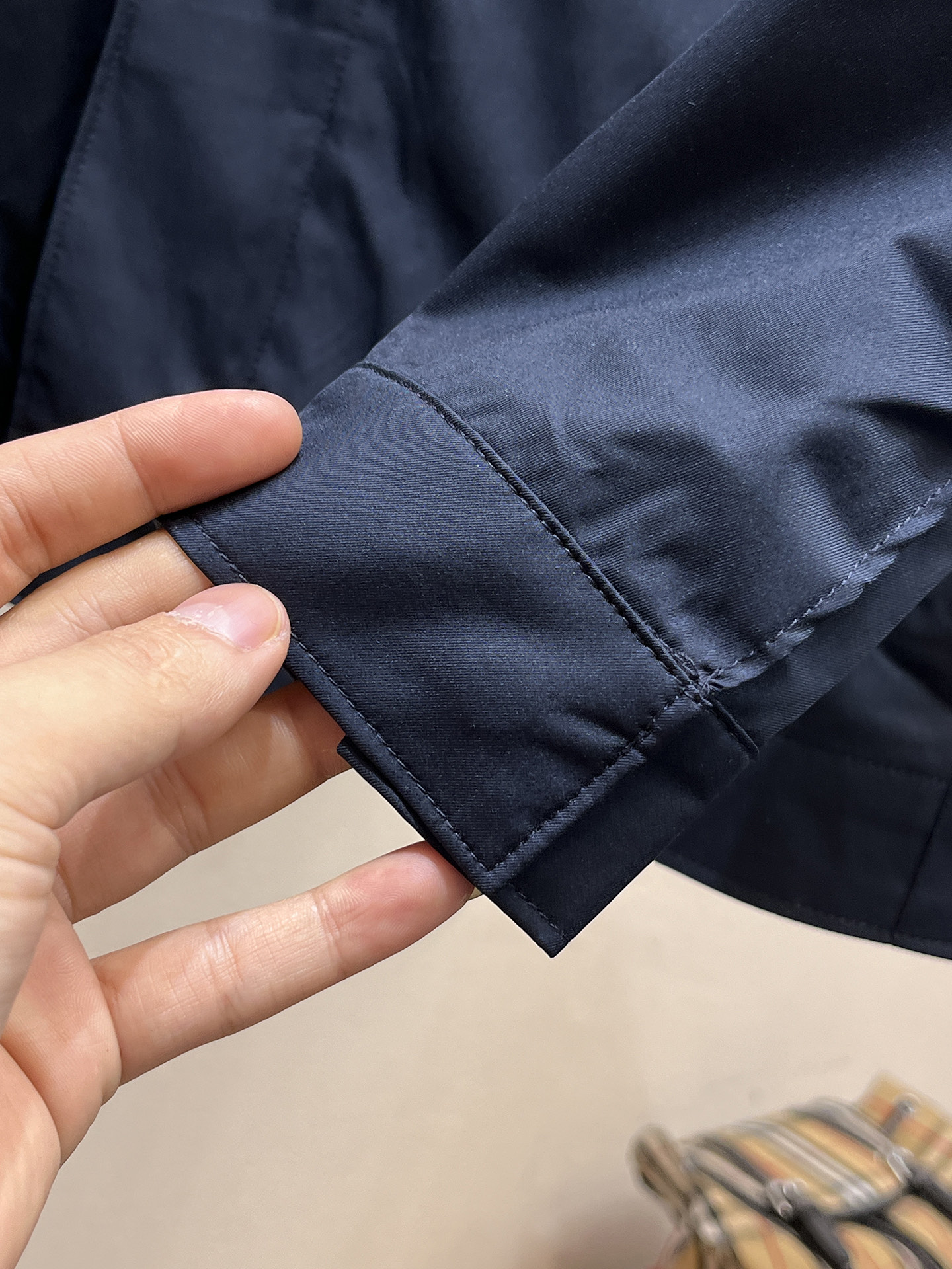 Loro Piana 秋冬 新款爆款专柜新款休闲时尚夹克 超前卫设计风格 细腻舒适 穿着非常轻便不易起皱