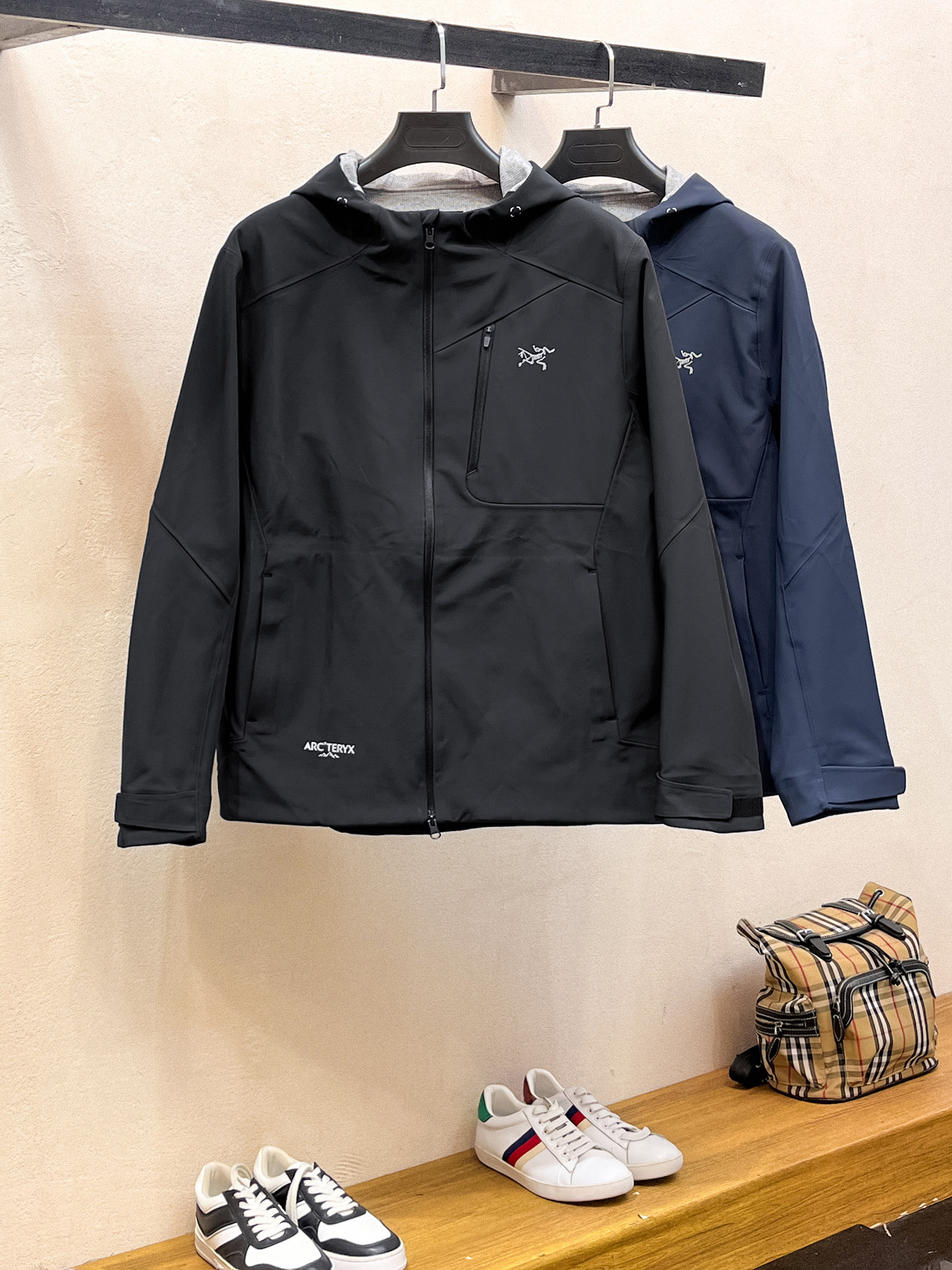 新品 始祖鸟 25ss新款轻薄硬壳冲锋衣百搭户外男女同款🔥采用原厂GORE-TEX科技面料细节辅料全部同