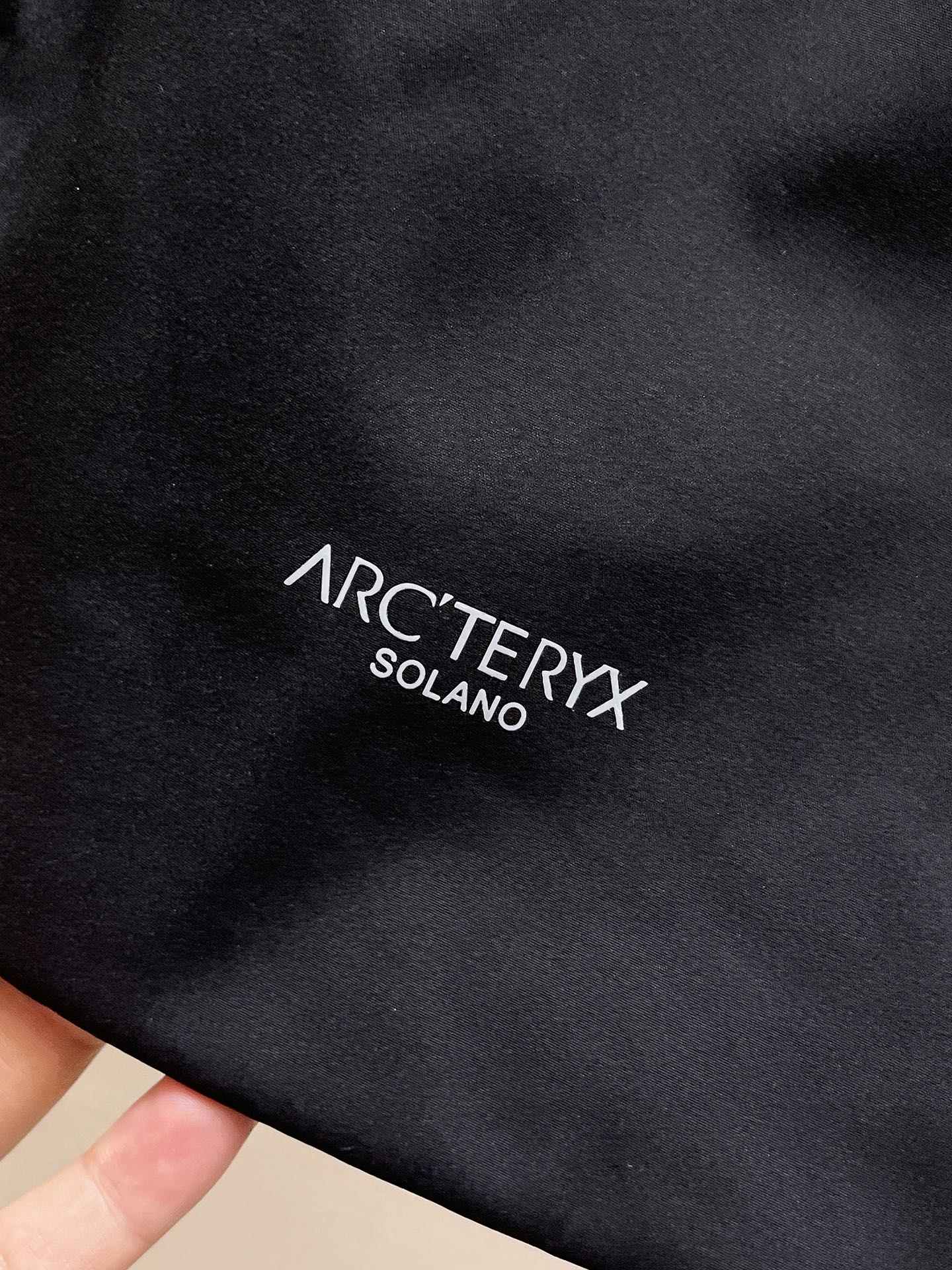 新品 始祖鸟 25ss新款轻薄硬壳冲锋衣百搭户外男女同款🔥采用原厂GORE-TEX科技面料细节辅料全部同