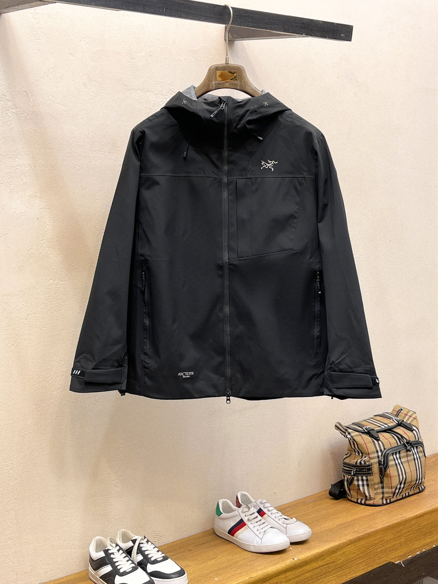 新品 始祖鸟 25ss新款轻薄硬壳冲锋衣百搭户外男女同款🔥采用原厂GORE-TEX科技面料细节辅料全部同