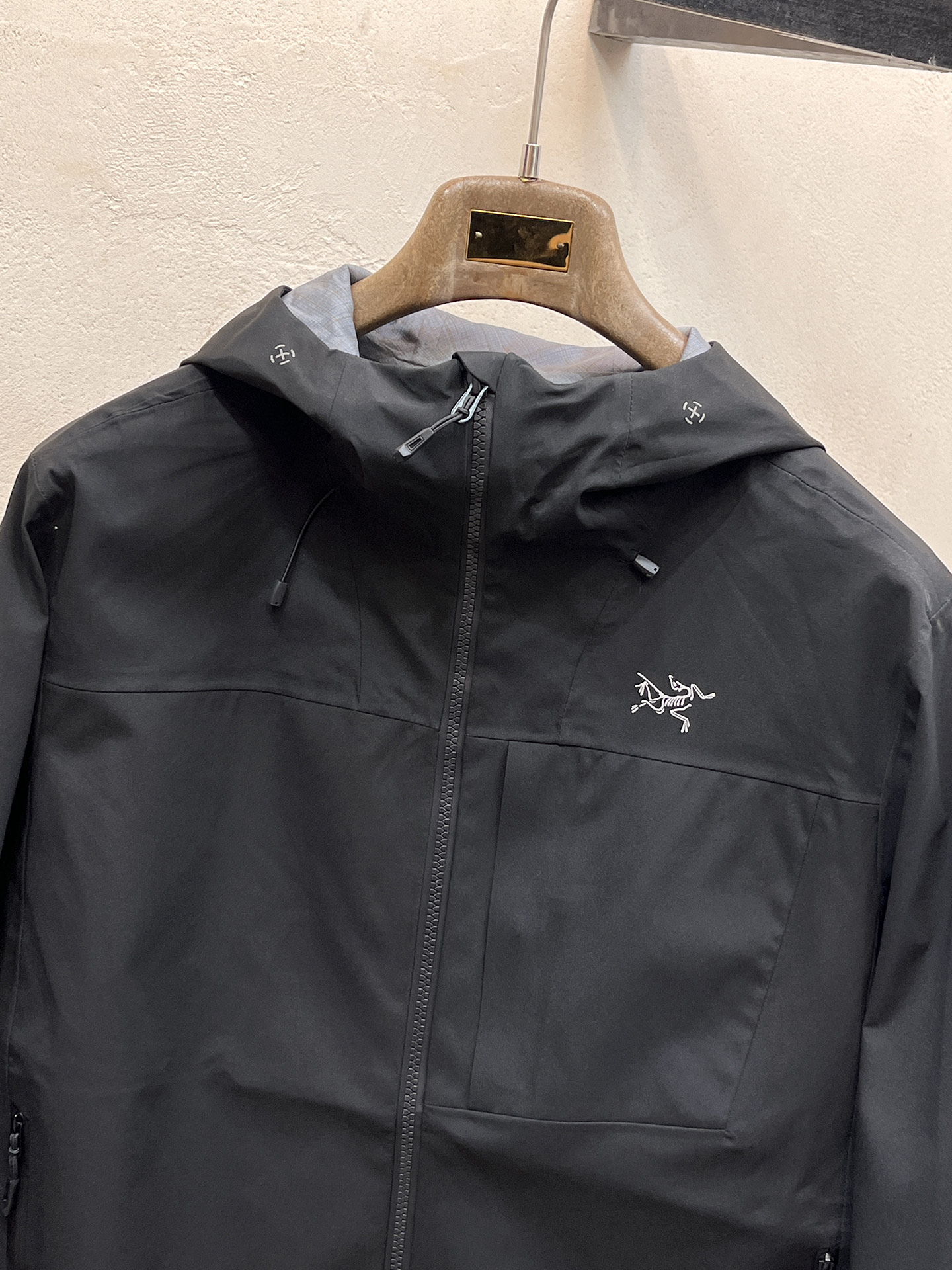 新品 始祖鸟 25ss新款轻薄硬壳冲锋衣百搭户外男女同款🔥采用原厂GORE-TEX科技面料细节辅料全部同