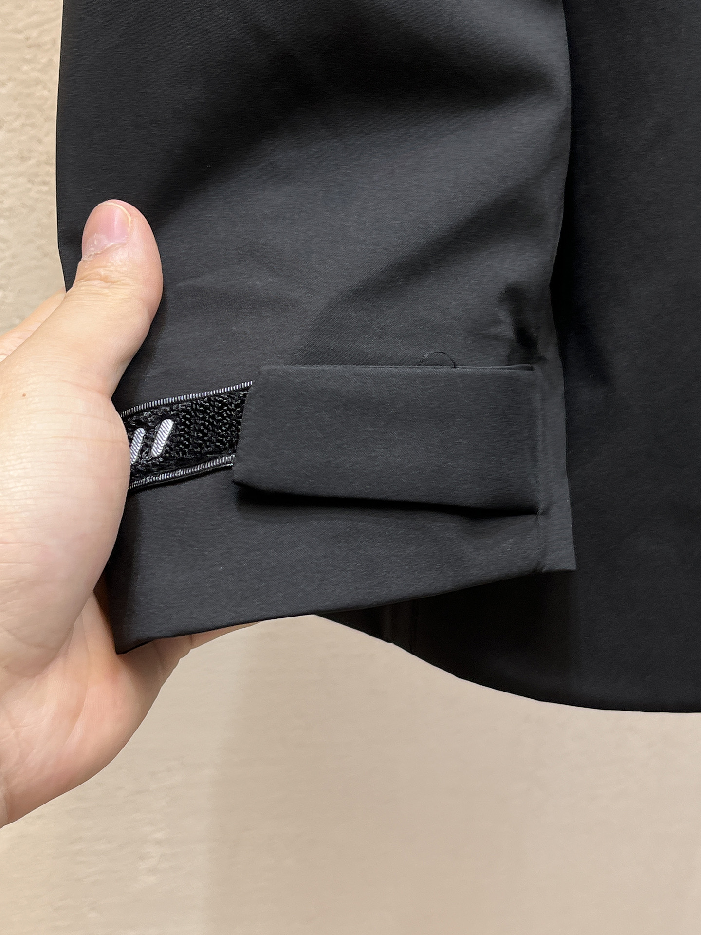 新品 始祖鸟 25ss新款轻薄硬壳冲锋衣百搭户外男女同款🔥采用原厂GORE-TEX科技面料细节辅料全部同