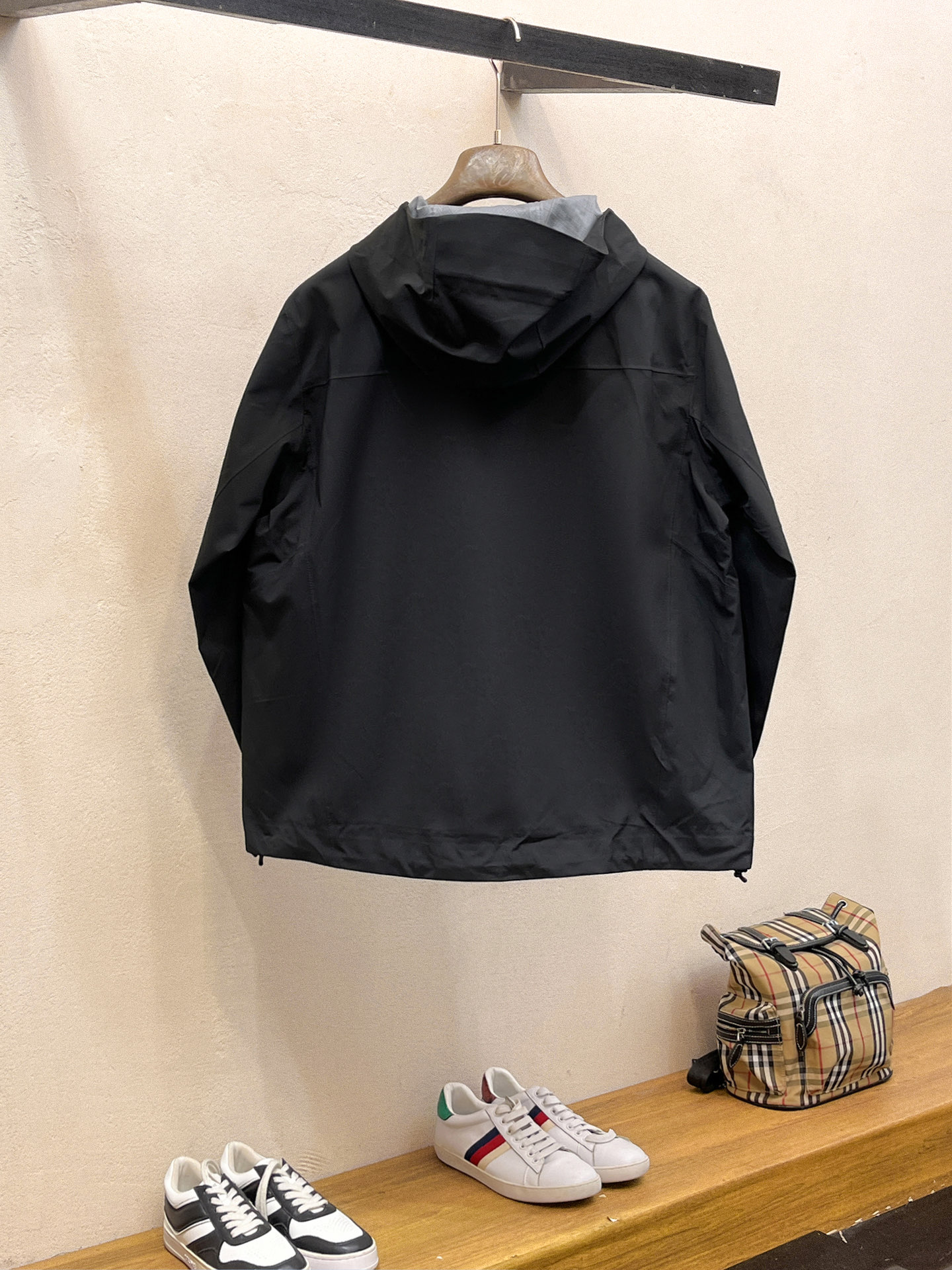 新品 始祖鸟 25ss新款轻薄硬壳冲锋衣百搭户外男女同款🔥采用原厂GORE-TEX科技面料细节辅料全部同