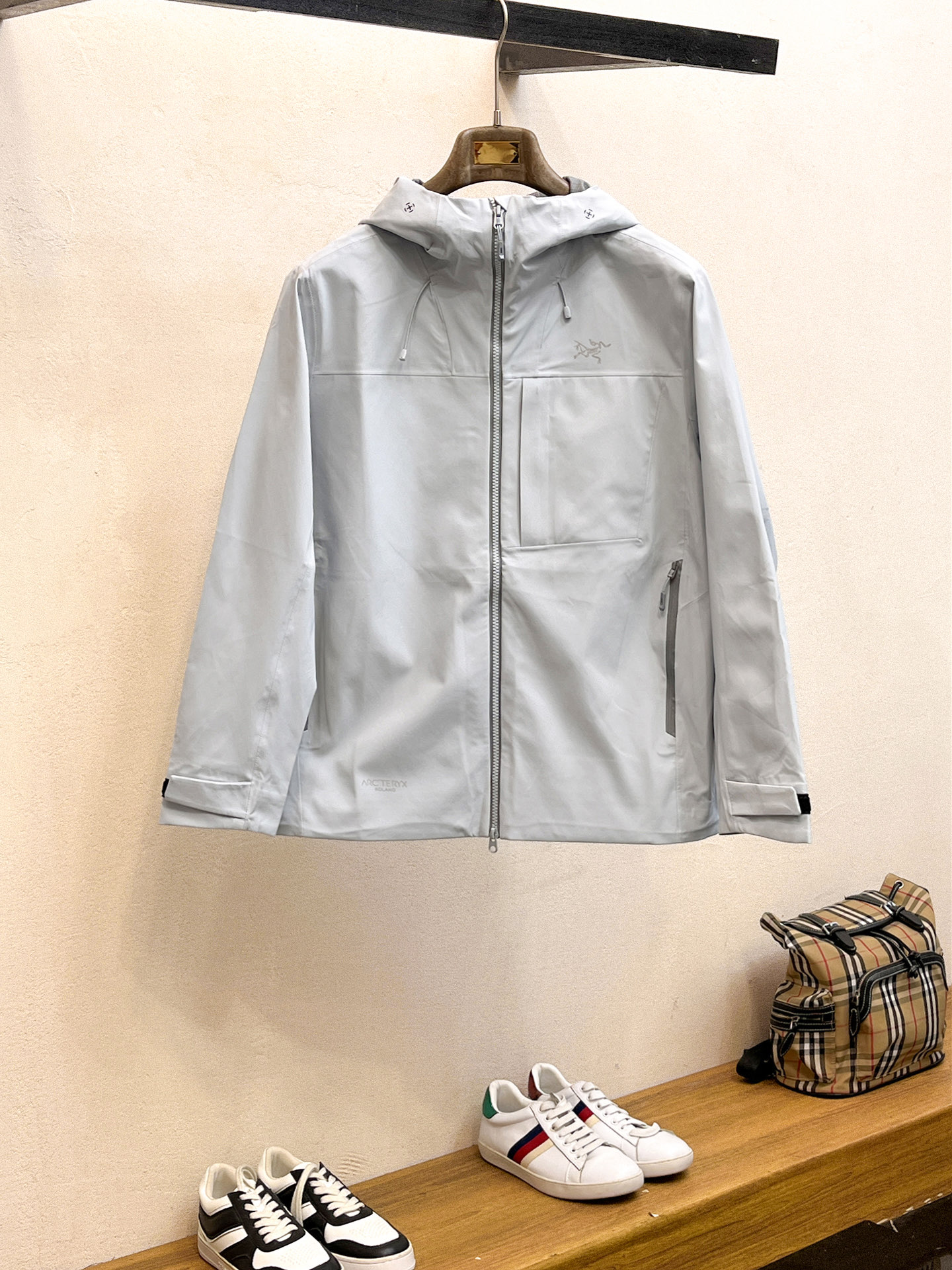 新品 始祖鸟 25ss新款轻薄硬壳冲锋衣百搭户外男女同款🔥采用原厂GORE-TEX科技面料细节辅料全部同