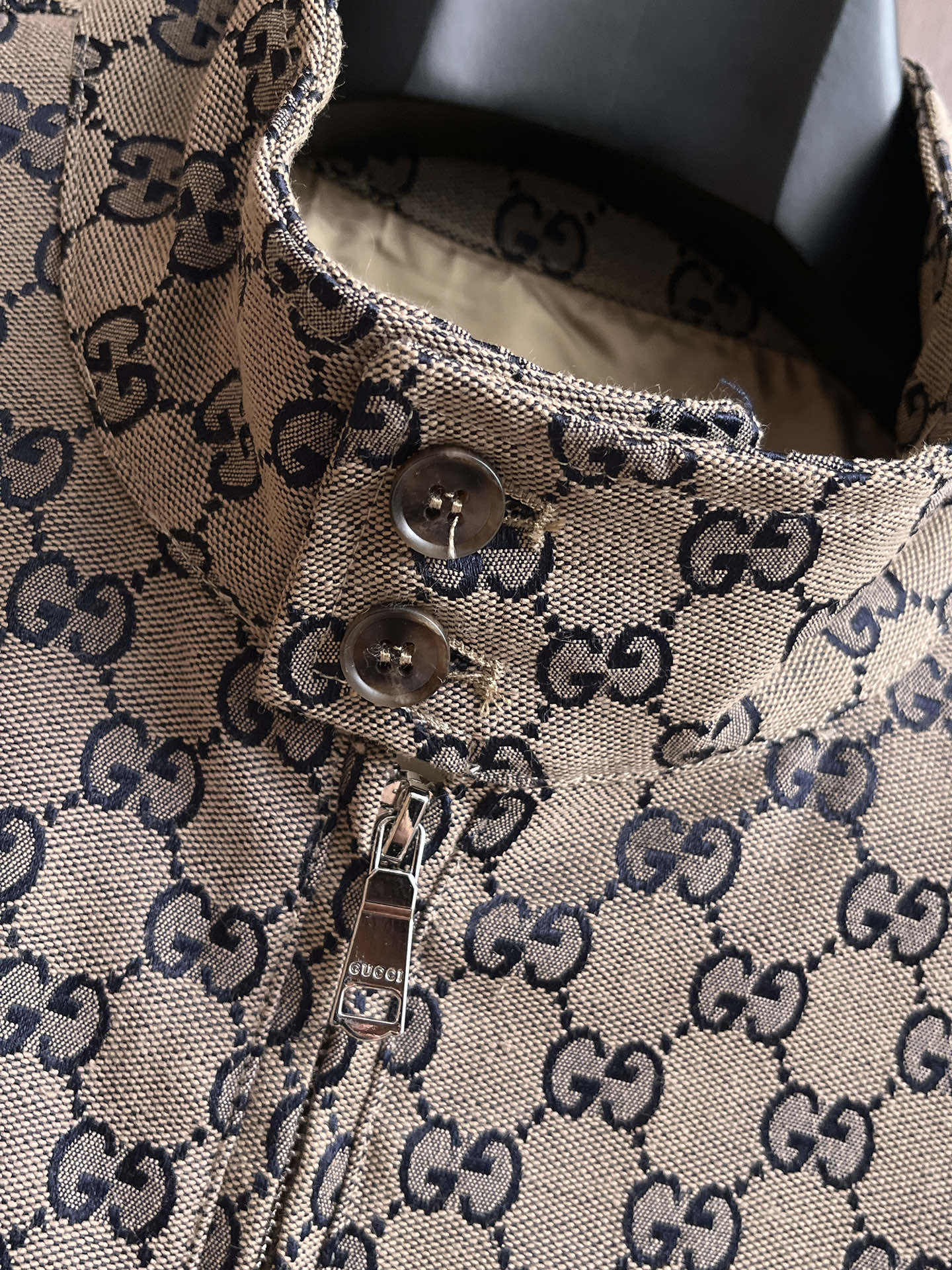 古驰 2025 秋冬 牛仔外套 新款爆款专柜新款休闲时尚夹克 超前卫设计风格 细腻舒适 穿着非常轻便不易