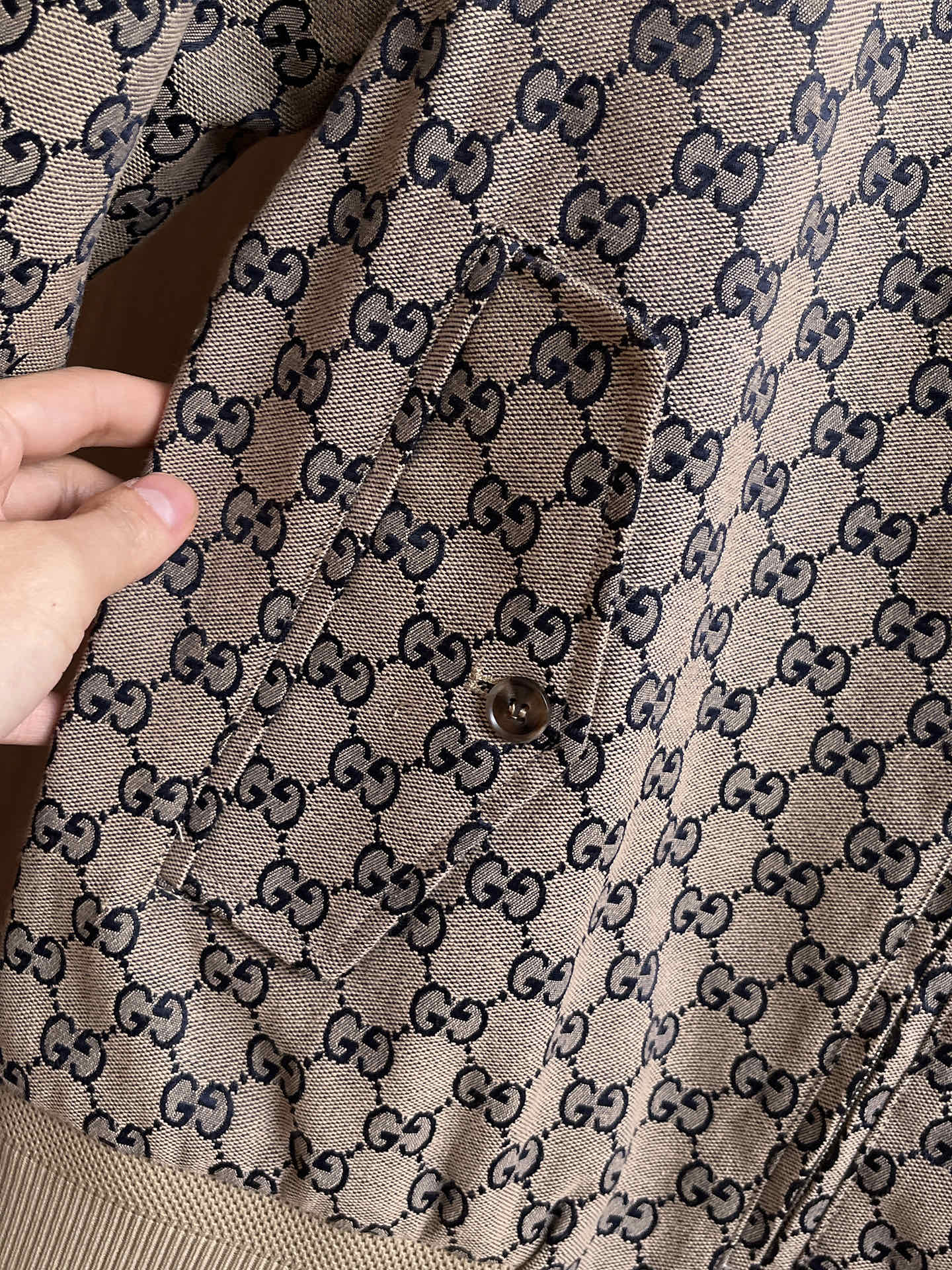 古驰 2025 秋冬 牛仔外套 新款爆款专柜新款休闲时尚夹克 超前卫设计风格 细腻舒适 穿着非常轻便不易