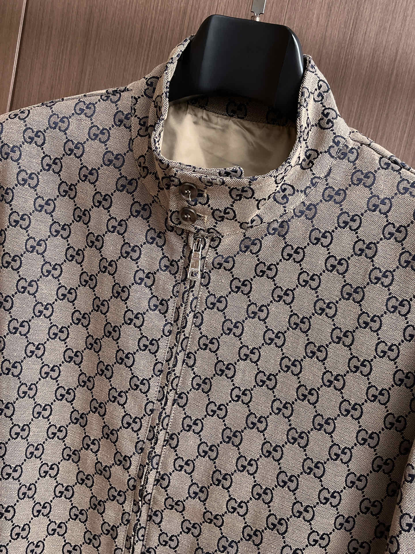 古驰 2025 秋冬 牛仔外套 新款爆款专柜新款休闲时尚夹克 超前卫设计风格 细腻舒适 穿着非常轻便不易