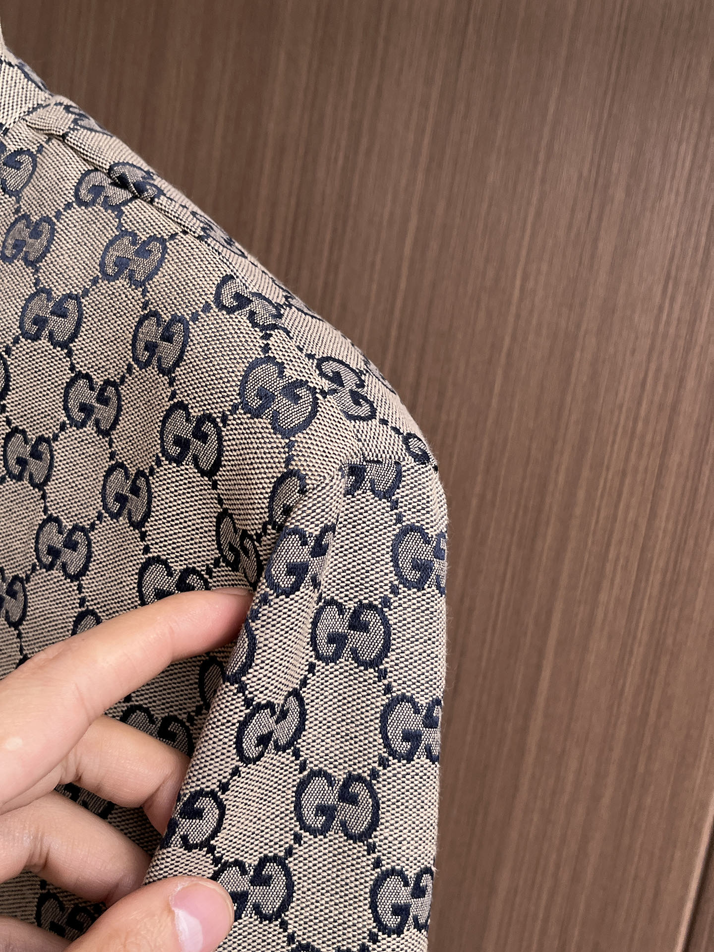 古驰 2025 秋冬 牛仔外套 新款爆款专柜新款休闲时尚夹克 超前卫设计风格 细腻舒适 穿着非常轻便不易