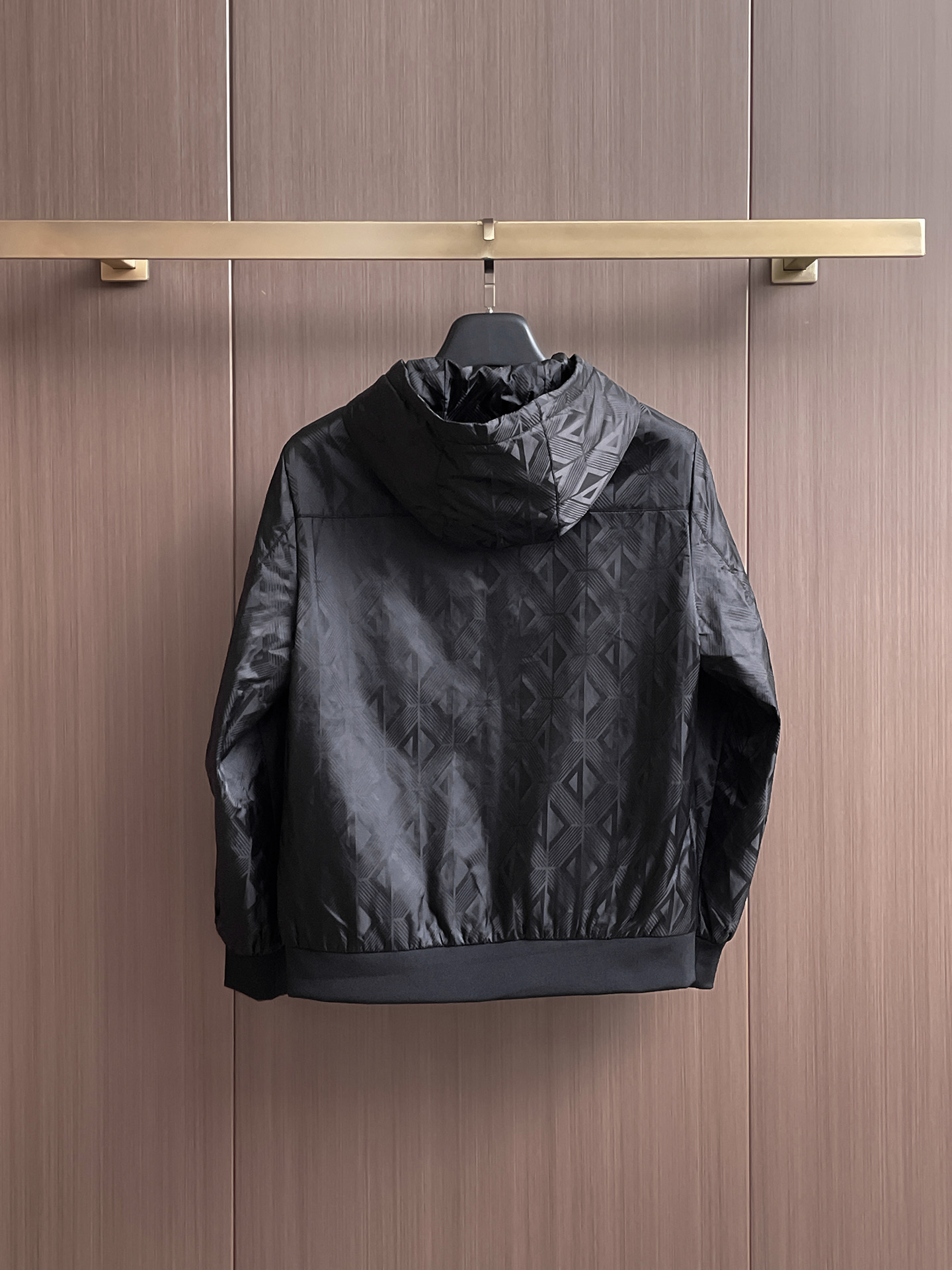 迪奥 棉衣 2025 秋冬 新款爆款专柜新款休闲时尚夹克 超前卫设计风格 细腻舒适 穿着非常轻便不易起皱