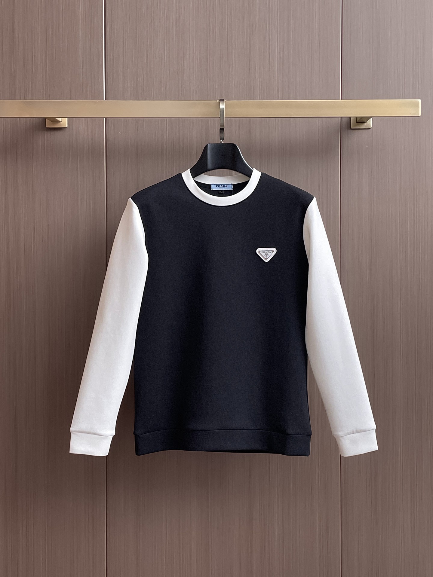 普拉达 2025早秋新款 顶级版本 最新款空气层 卫衣独家发售！原版复刻，独家设计，超强工艺！极其奢华！