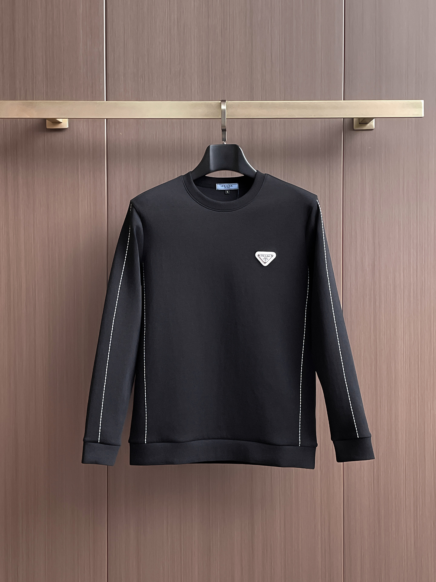 普拉达 2025早秋新款 顶级版本 最新款空气层 卫衣独家发售！原版复刻，独家设计，超强工艺！极其奢华！